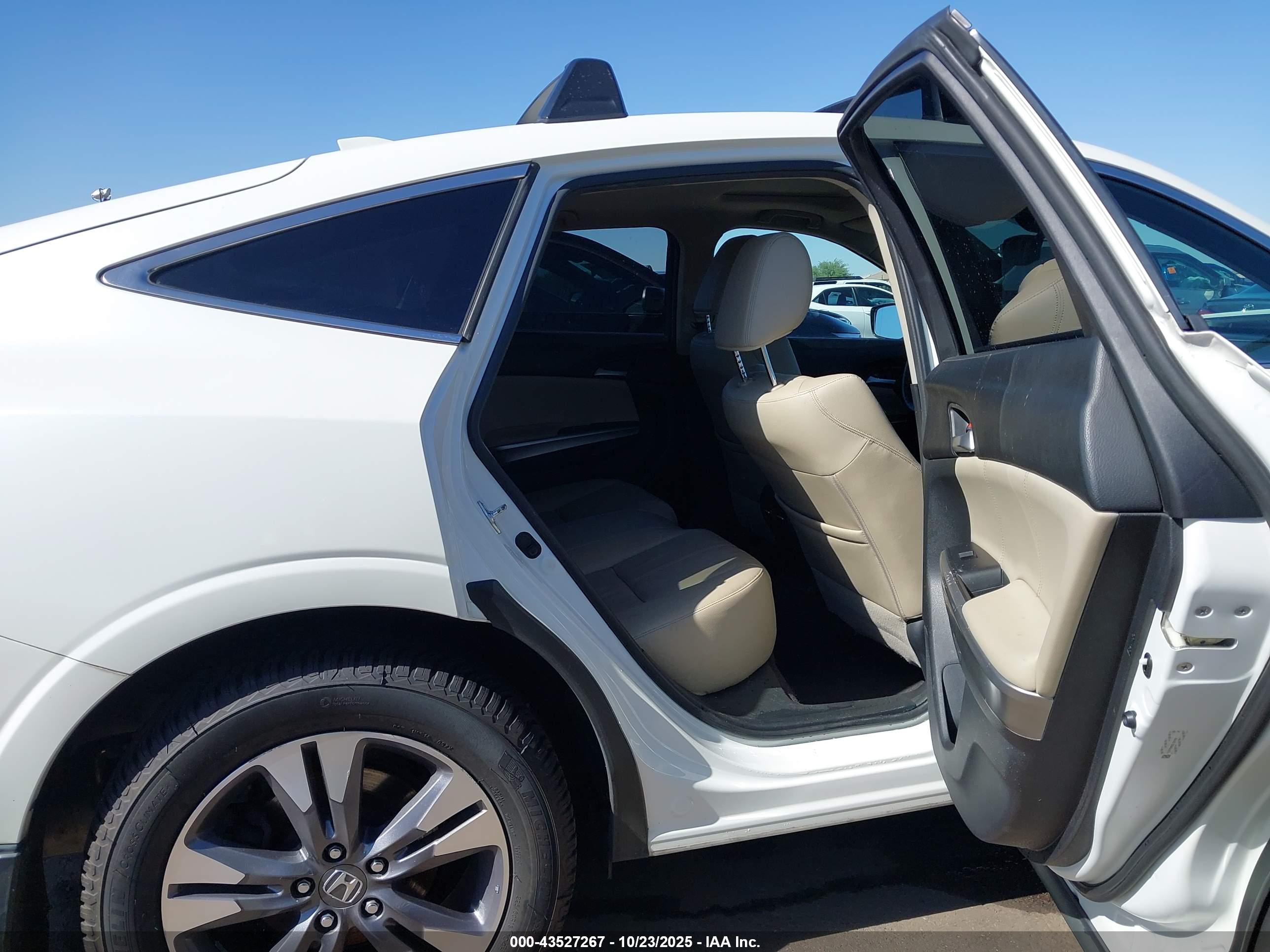 HONDA CROSSTOUR image 8