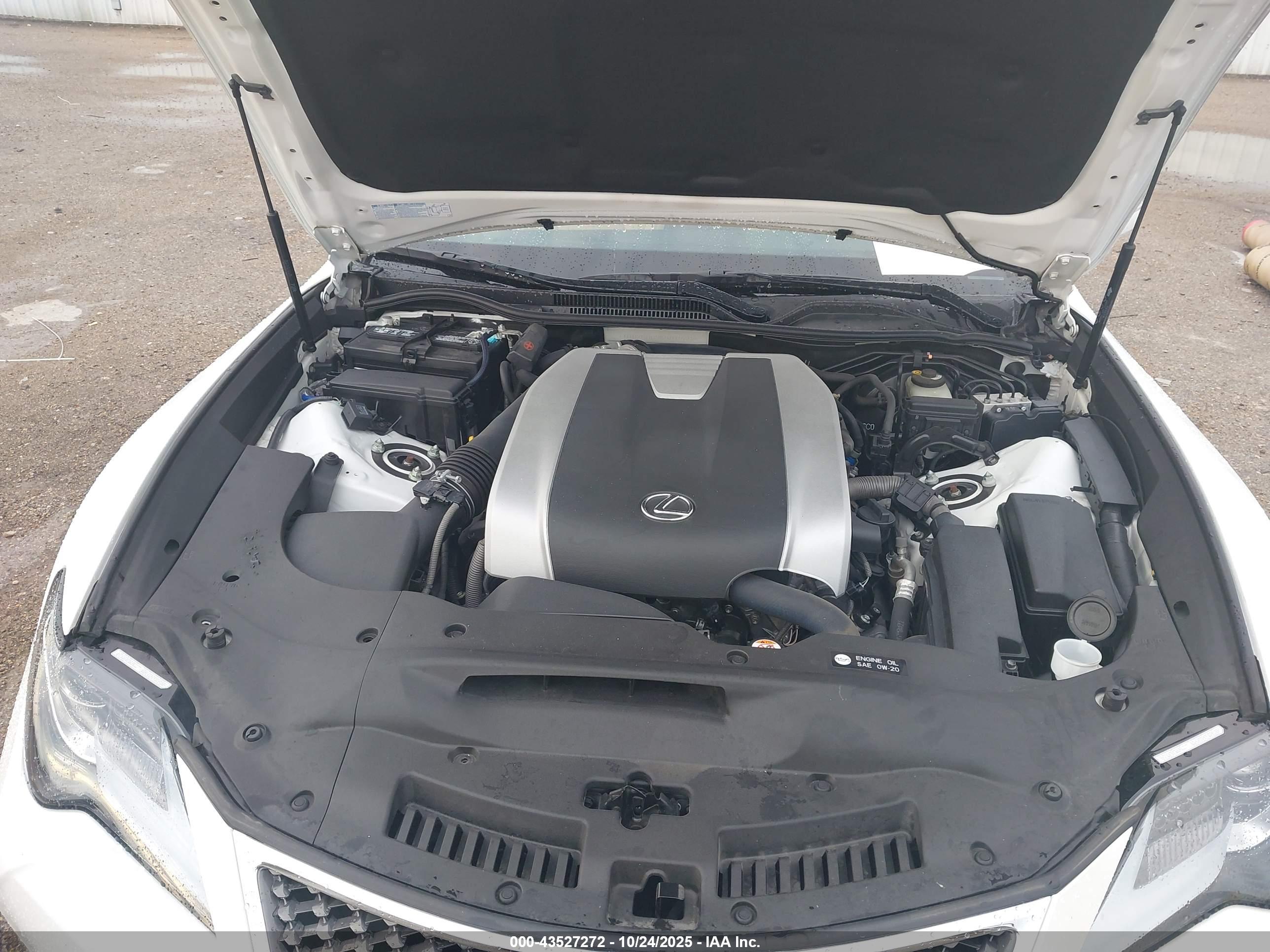 LEXUS RC image 10