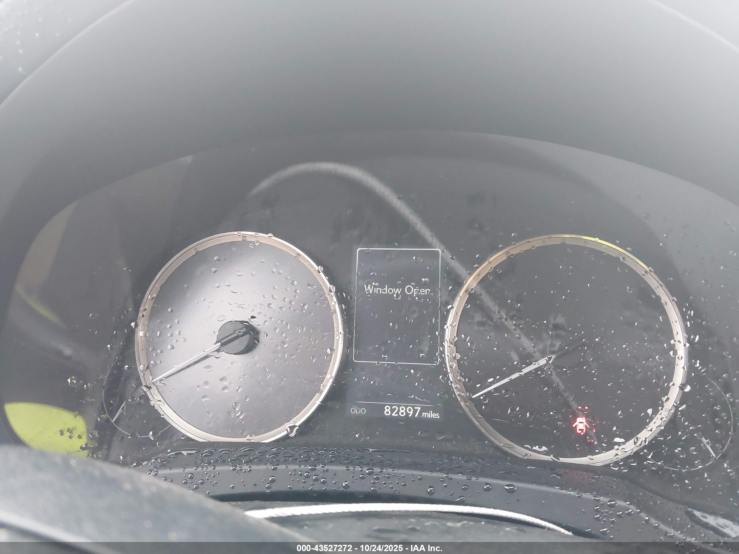 LEXUS RC image 7