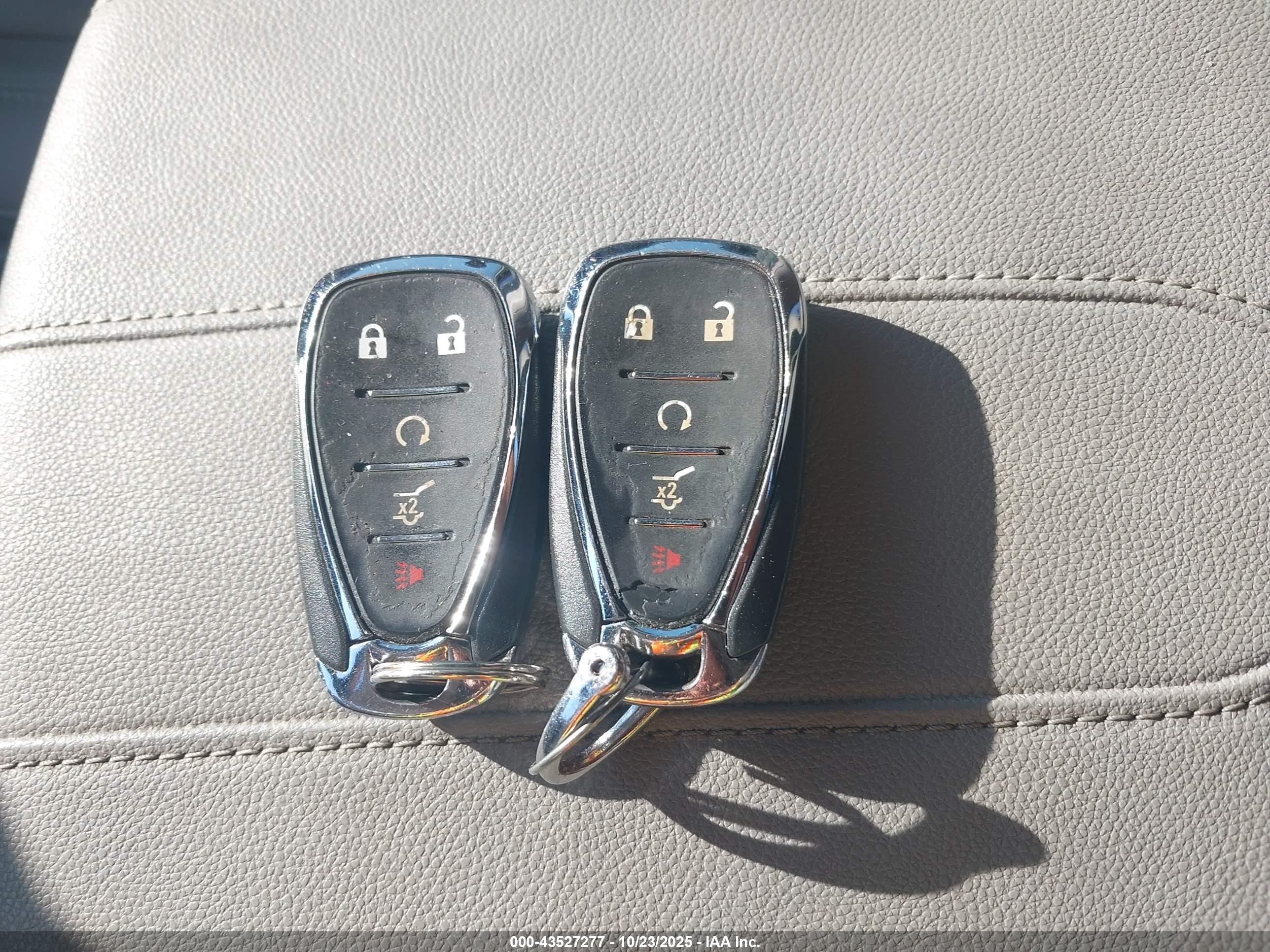 CHEVROLET TRAVERSE image 11