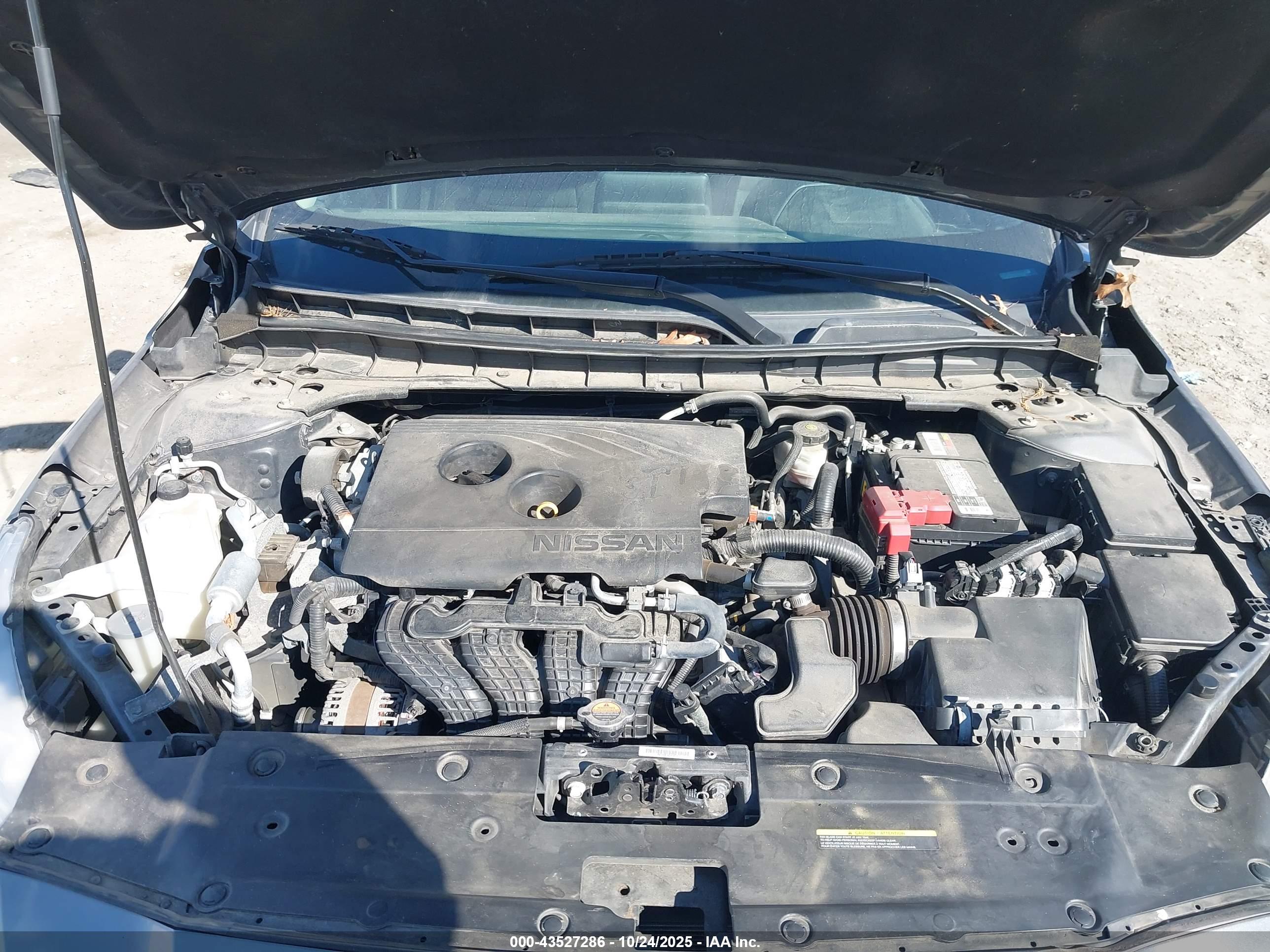 NISSAN ALTIMA image 10