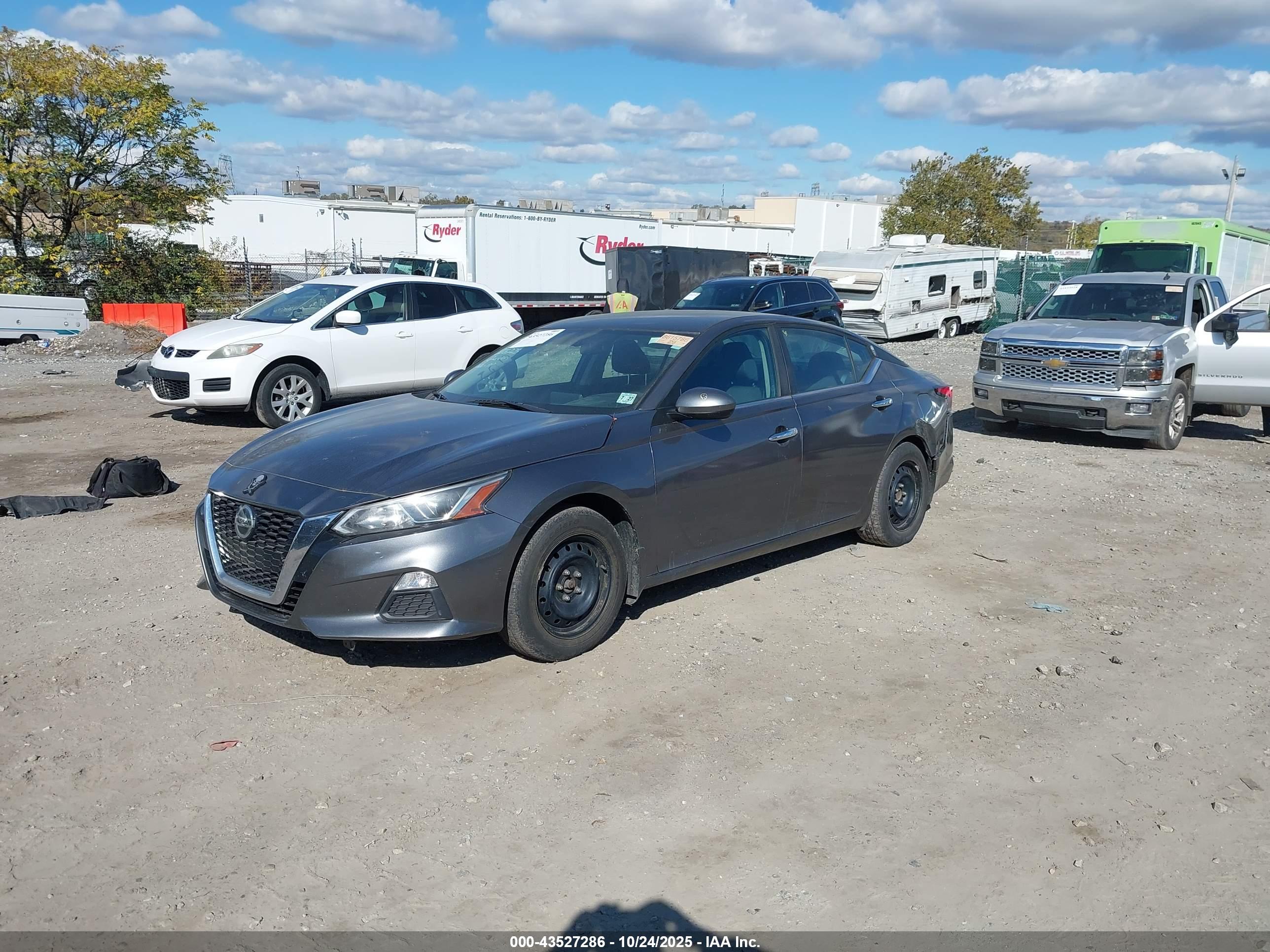 NISSAN ALTIMA image 2