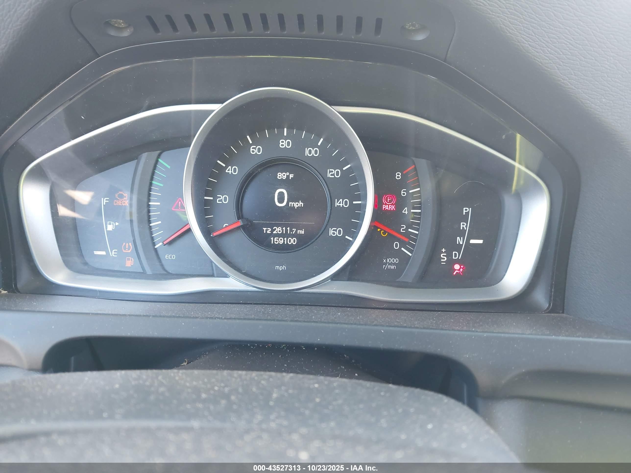 VOLVO S60 image 7