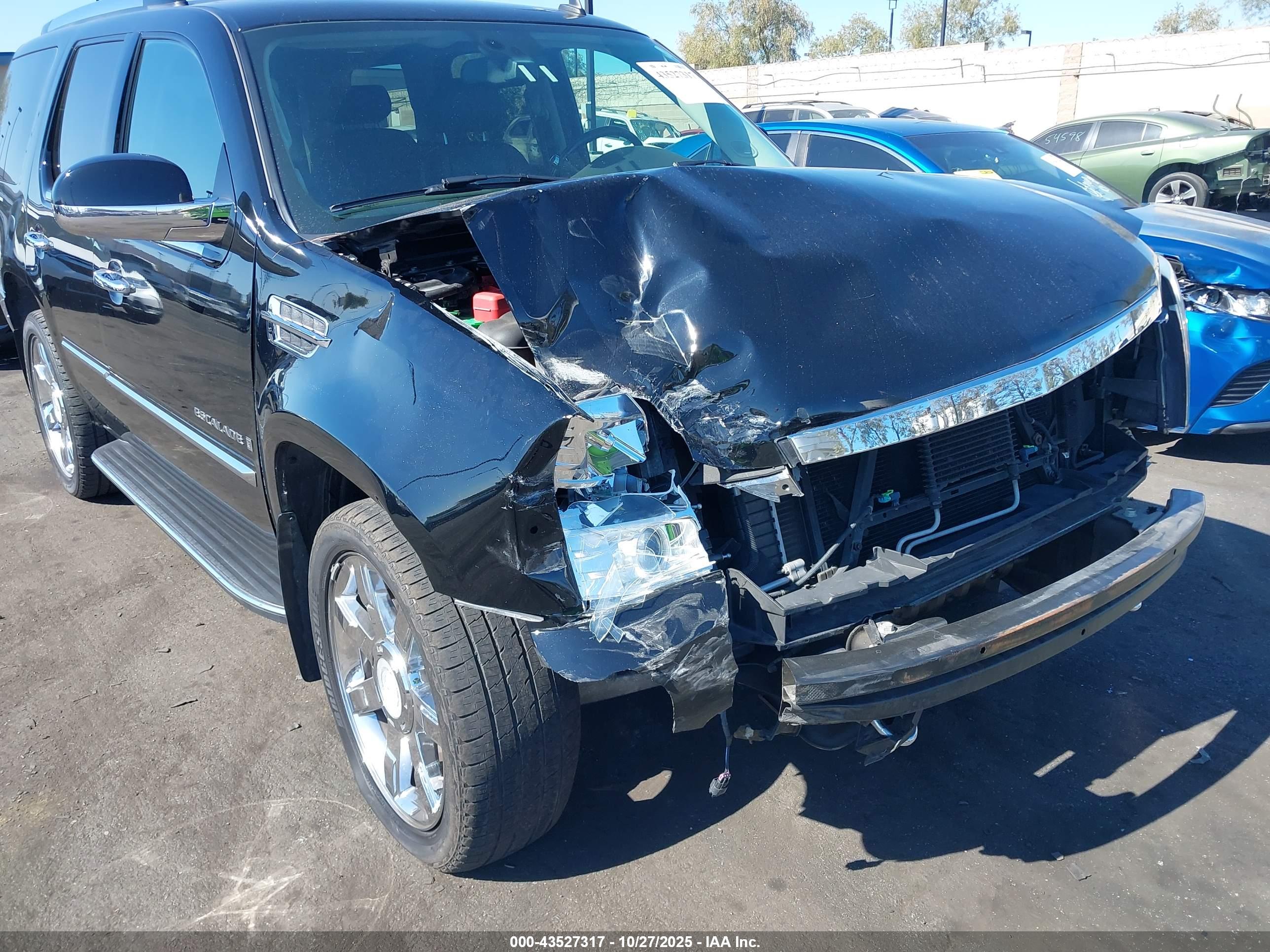 CADILLAC ESCALADE image 6