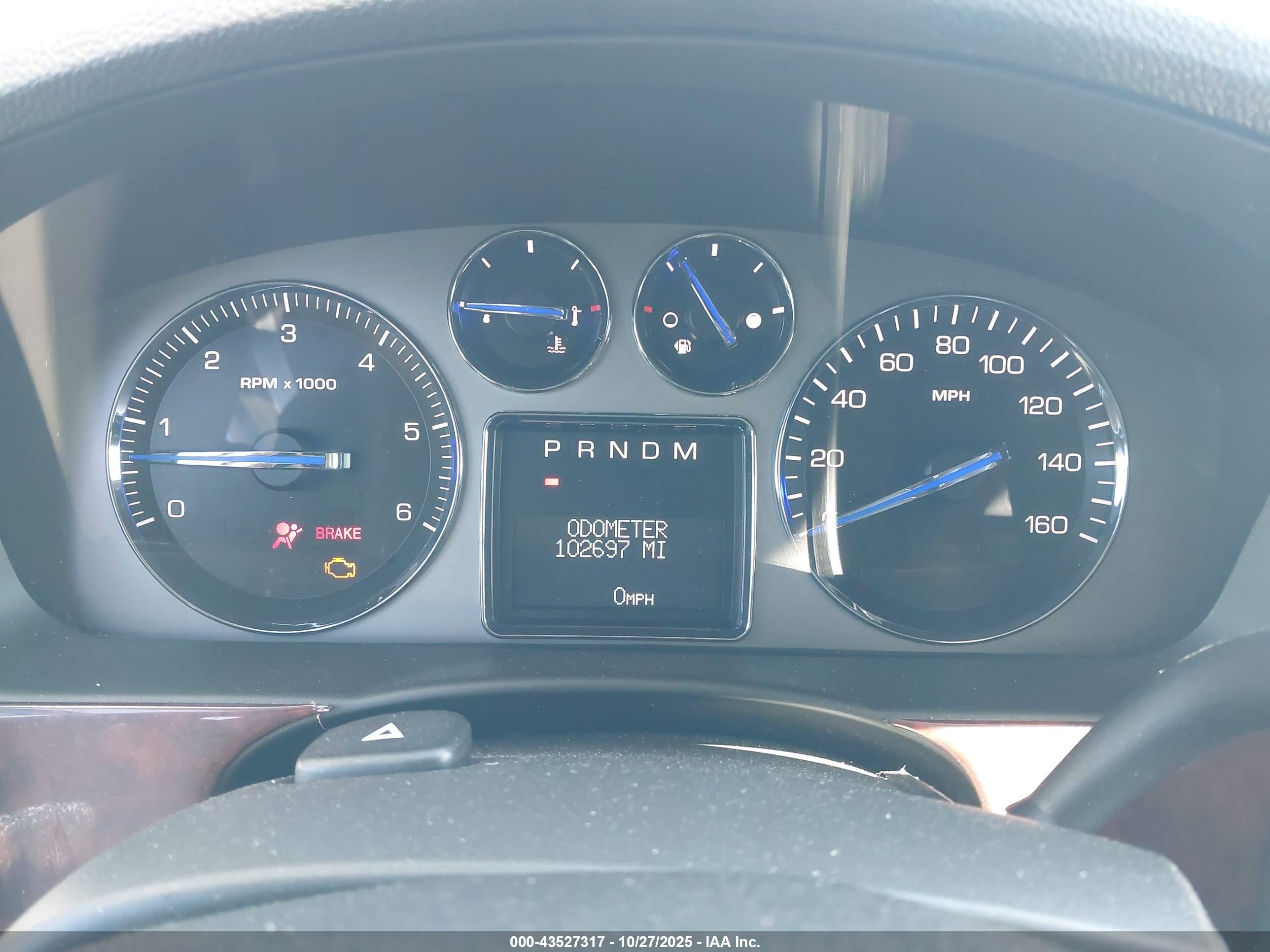 CADILLAC ESCALADE image 7