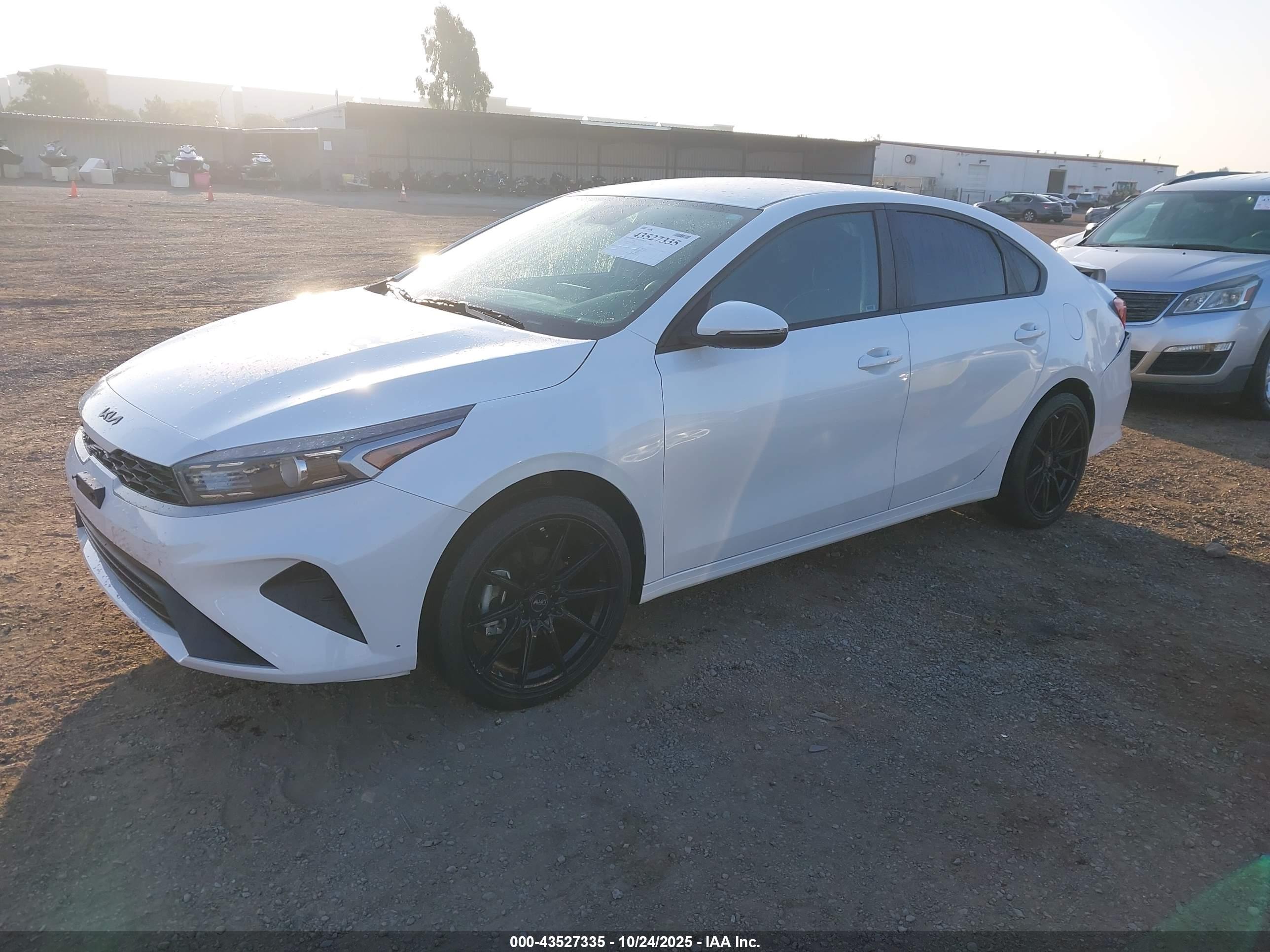 KIA FORTE image 2