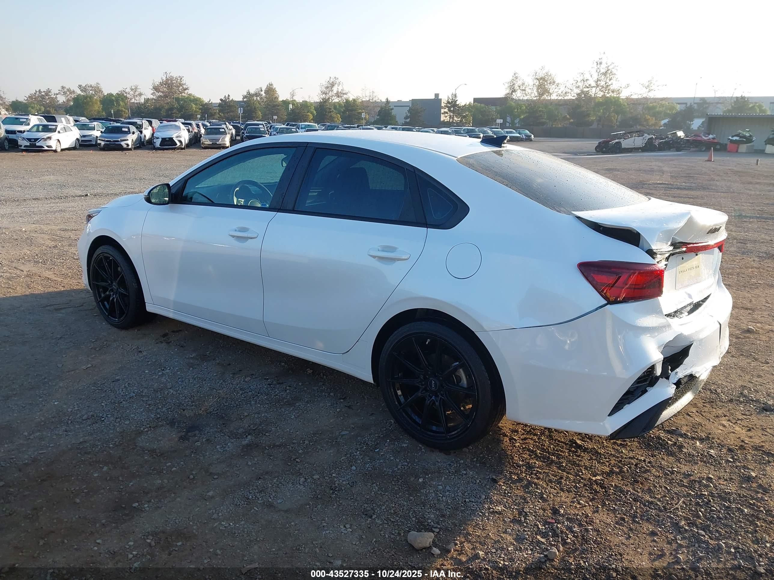KIA FORTE image 3