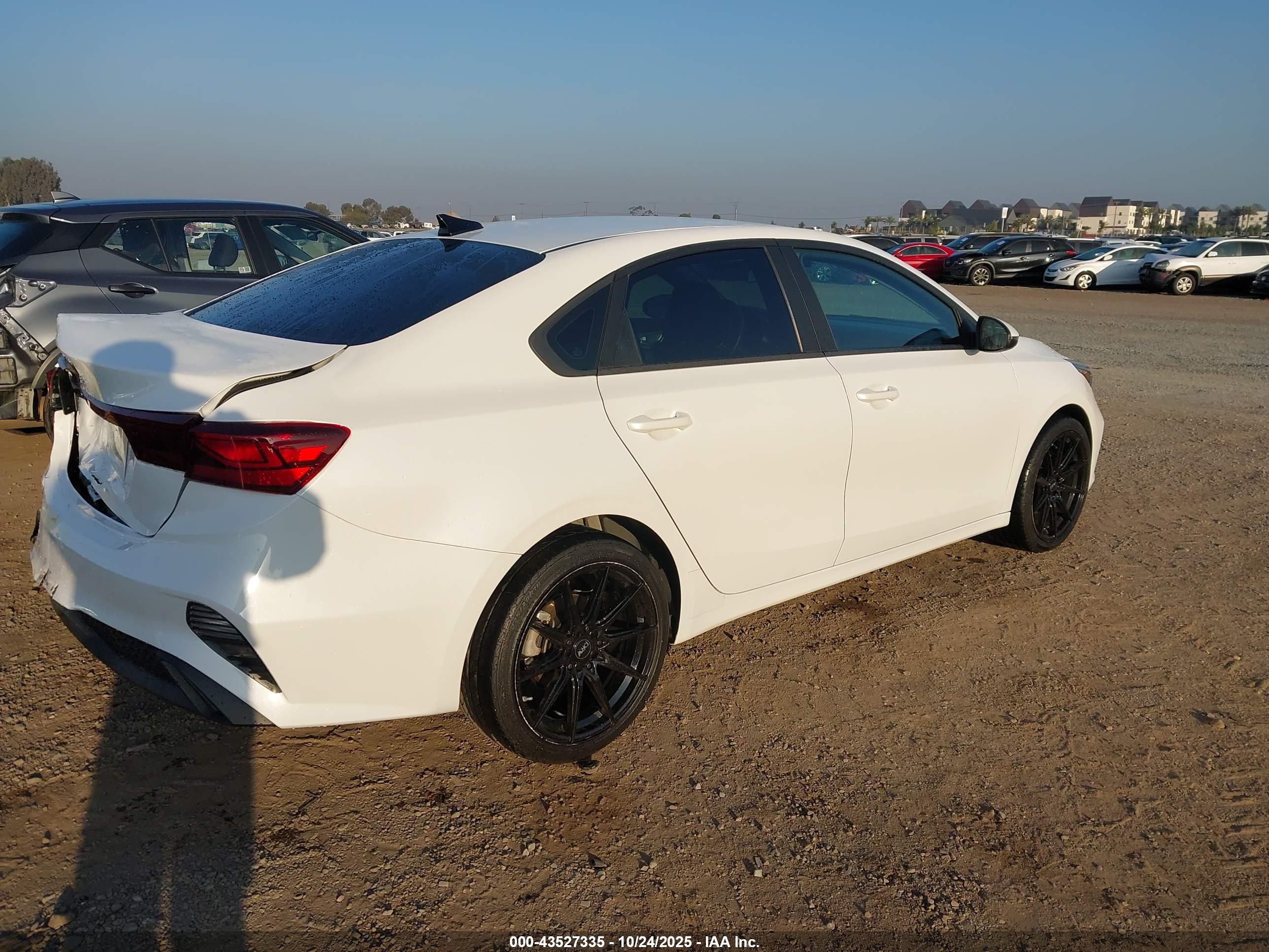 KIA FORTE image 4