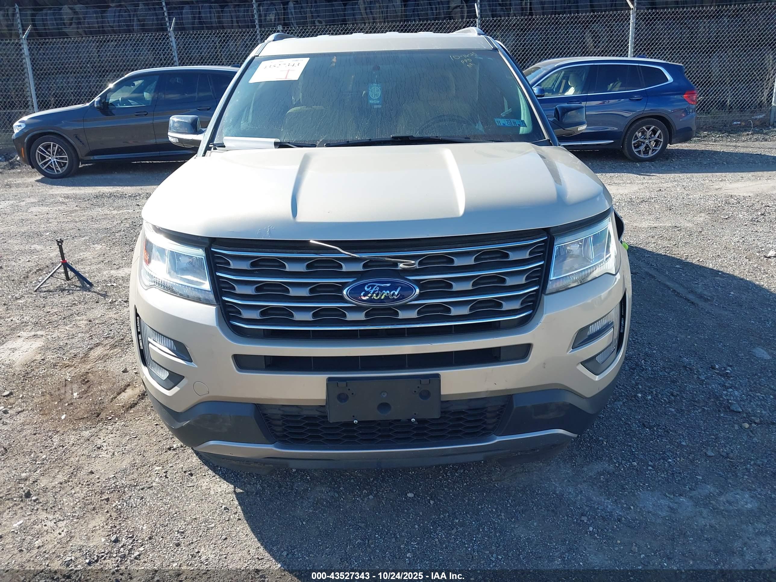 FORD EXPLORER image 6