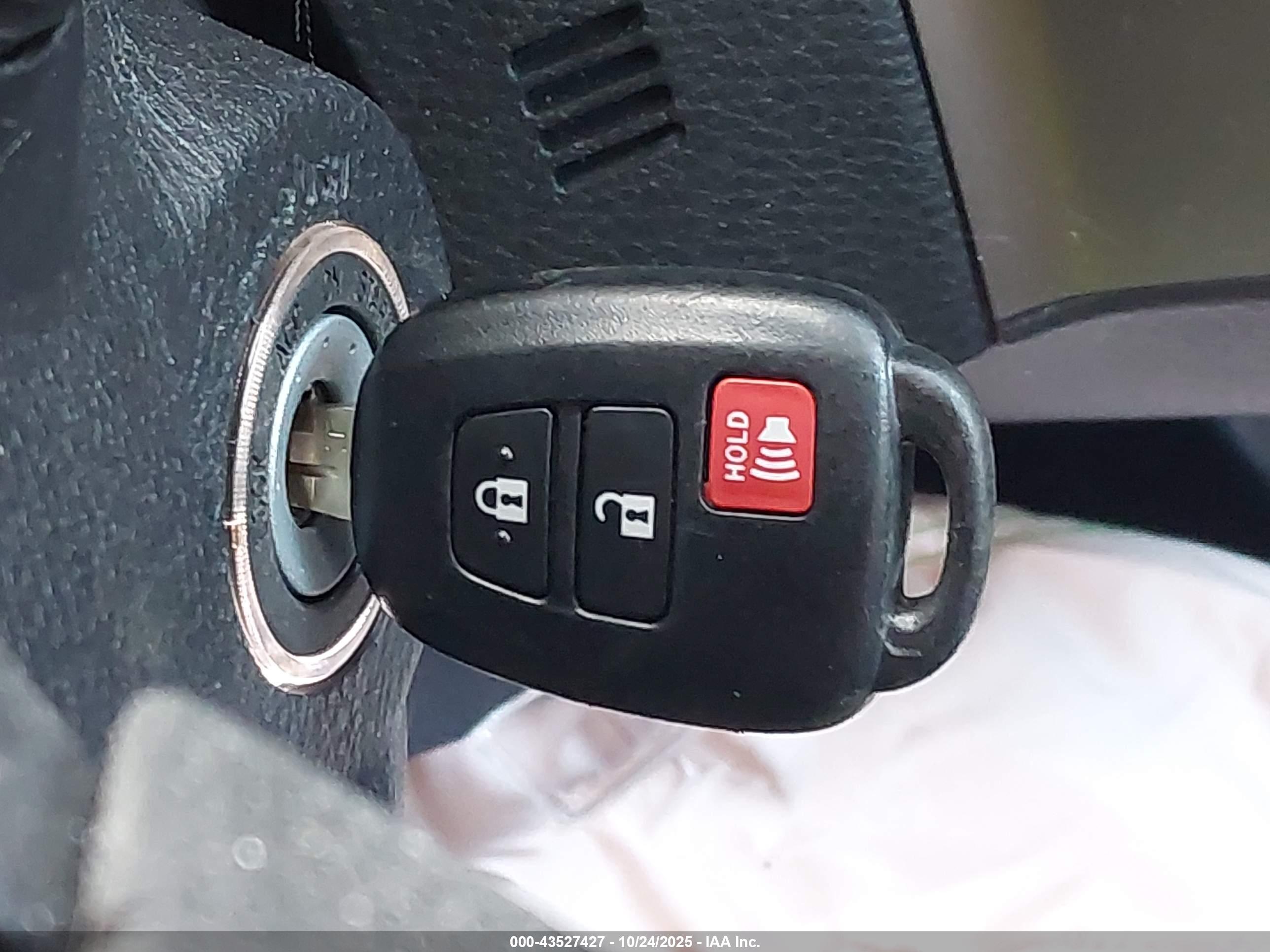 TOYOTA TACOMA image 11