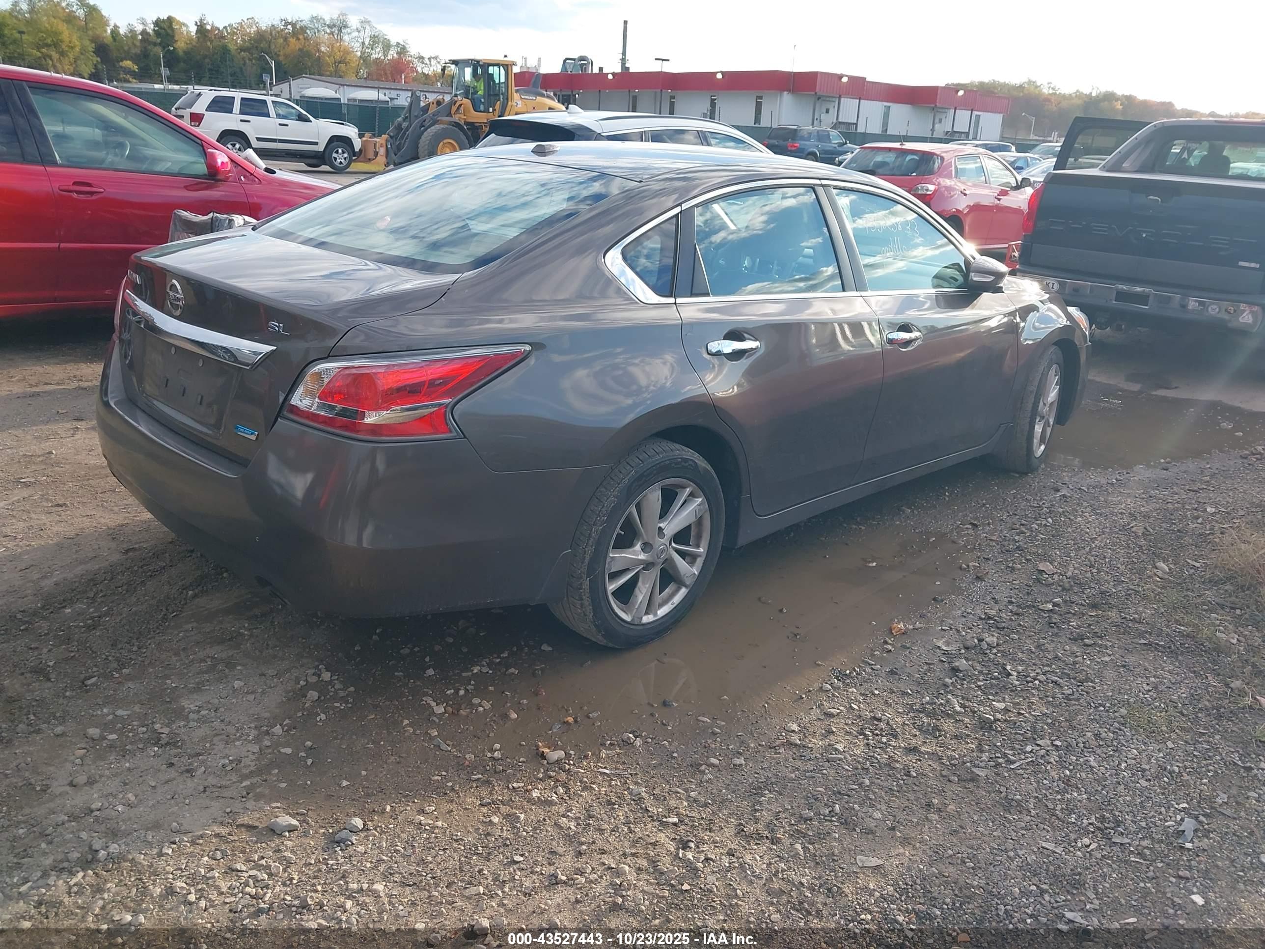 NISSAN ALTIMA image 4