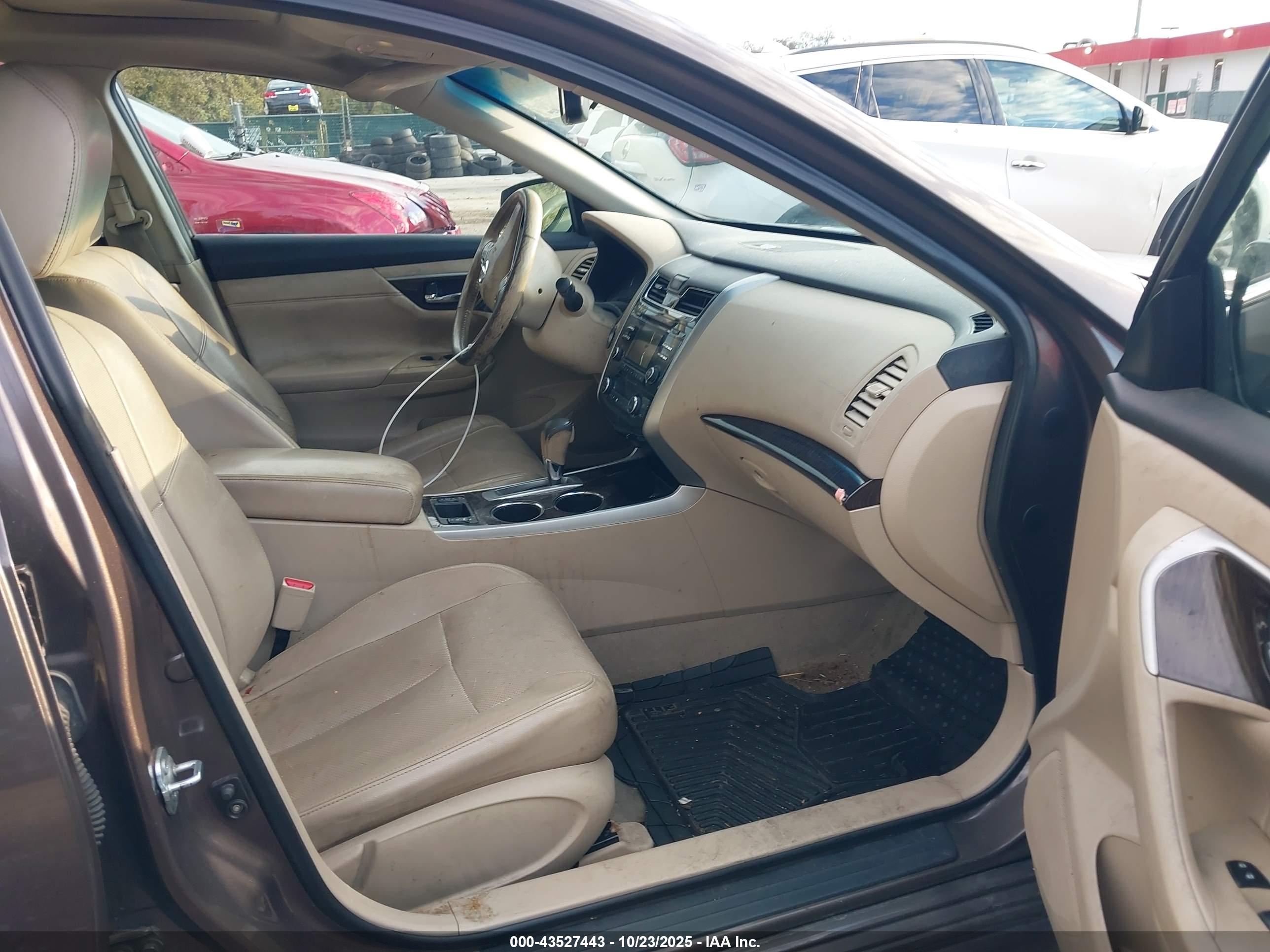 NISSAN ALTIMA image 5