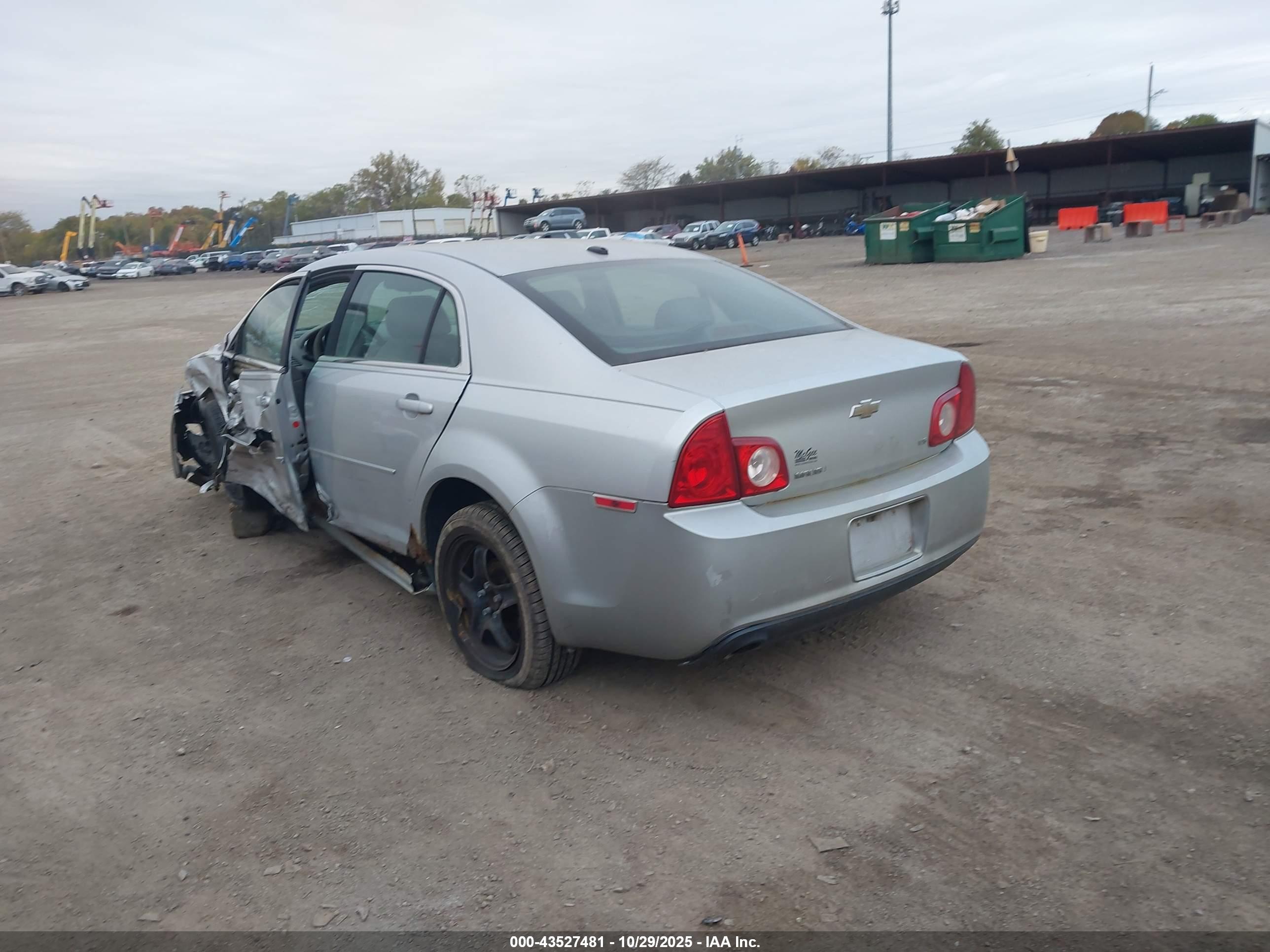 CHEVROLET MALIBU image 3