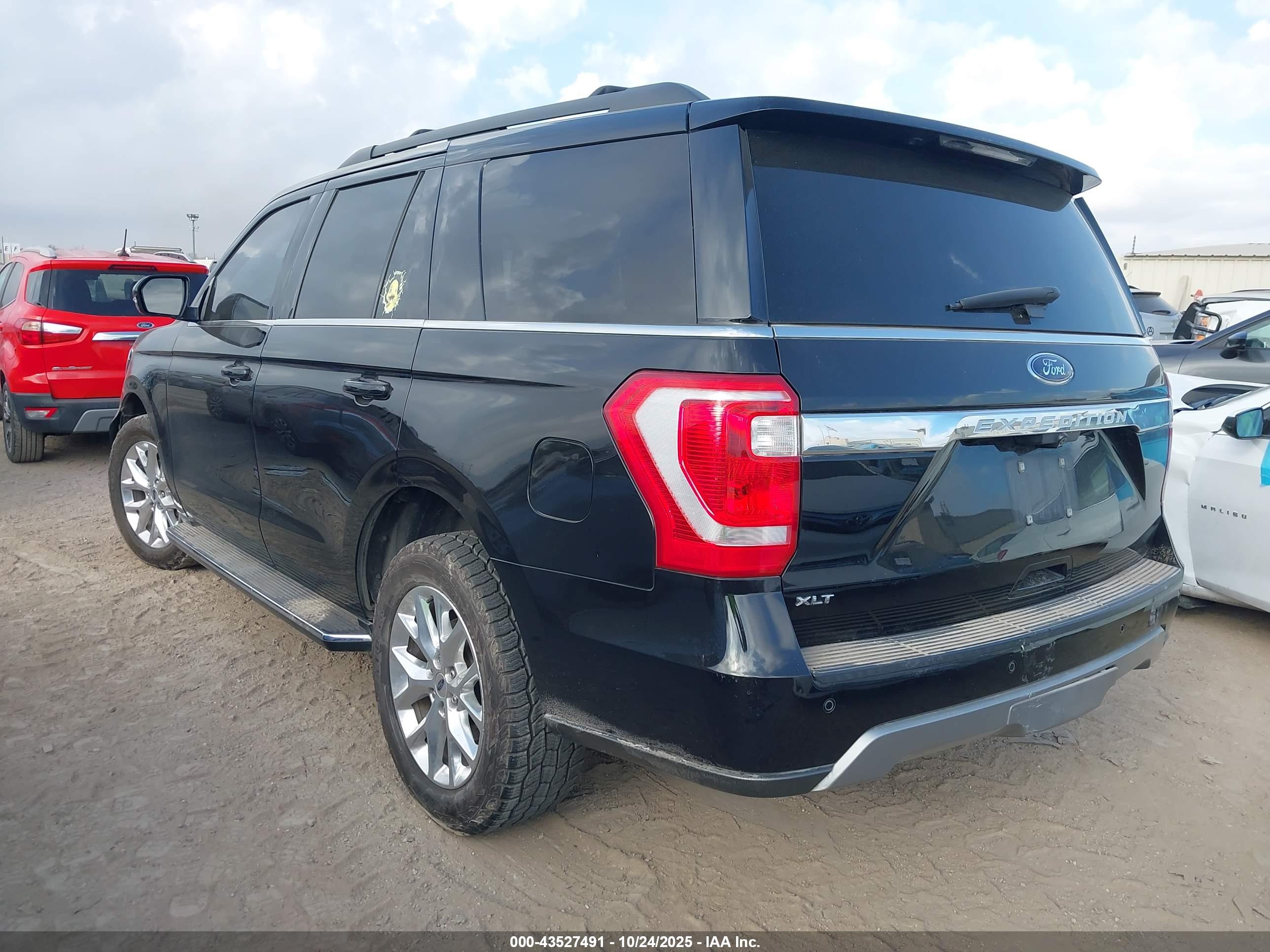 FORD EXPEDITION image 3
