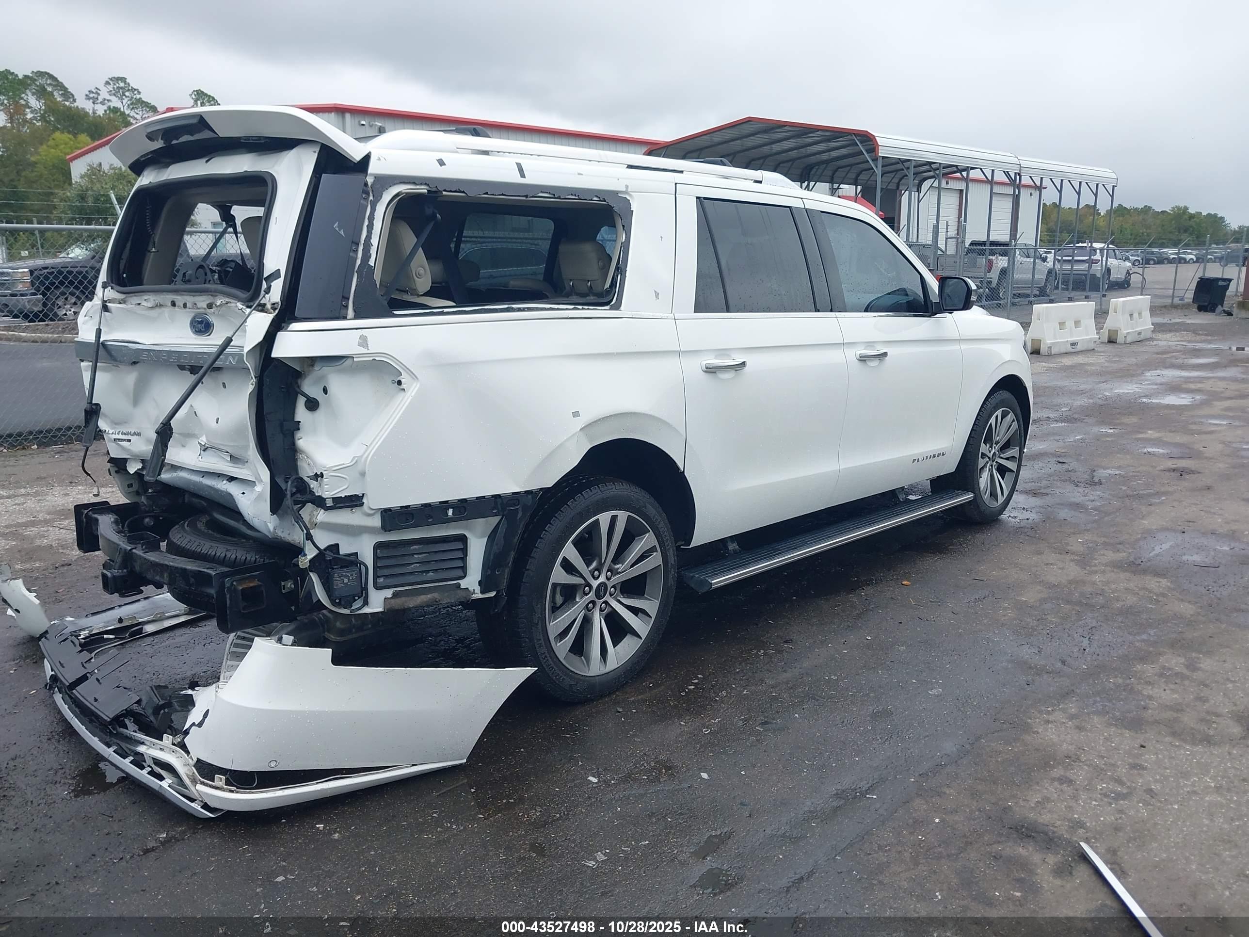 FORD EXPEDITION image 4