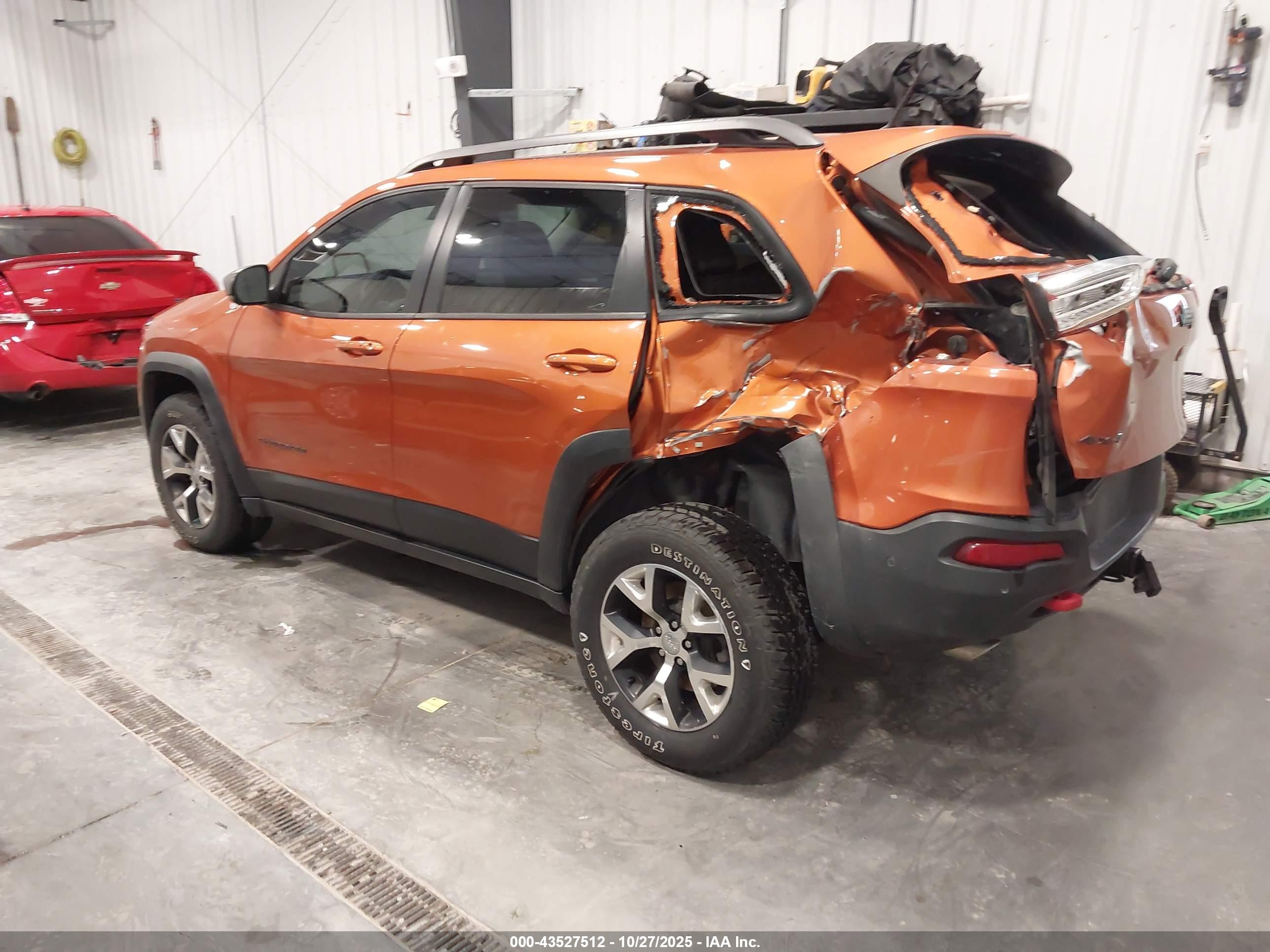 JEEP CHEROKEE image 3