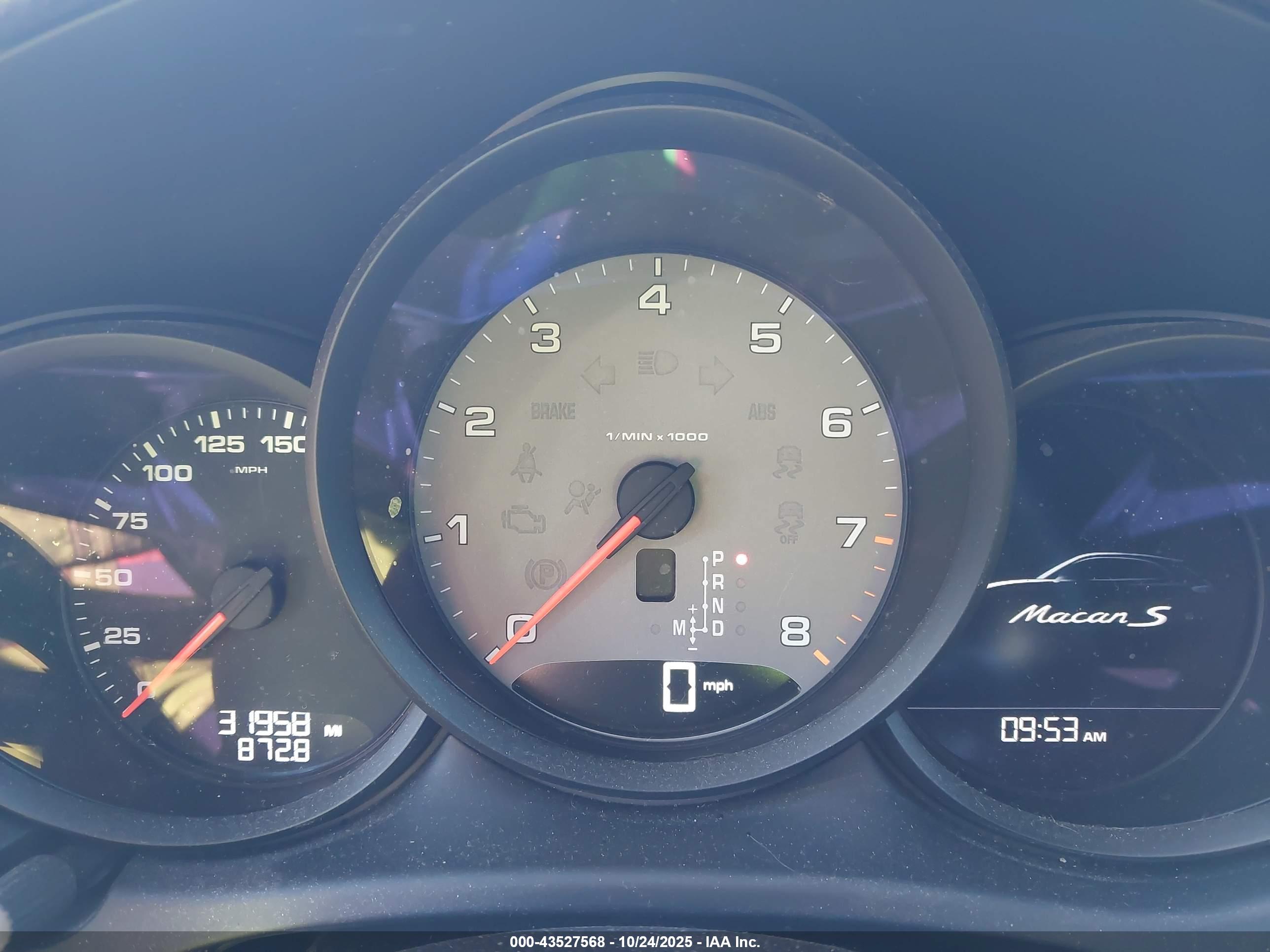 PORSCHE MACAN image 7