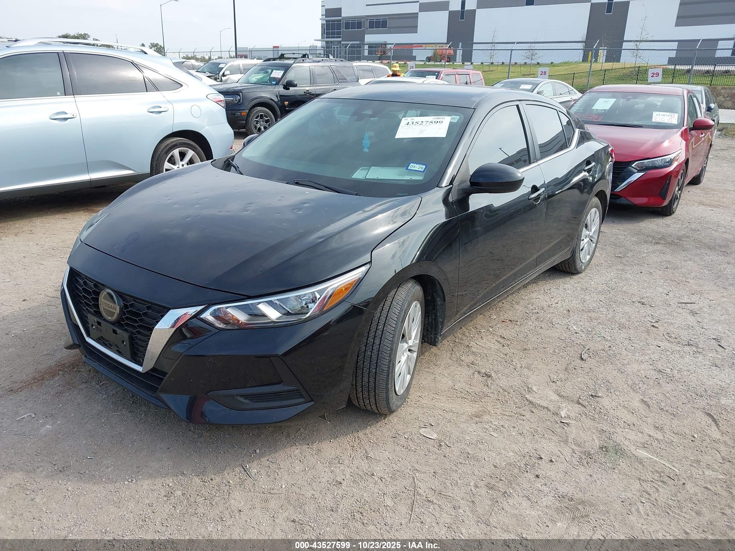 NISSAN SENTRA image 2
