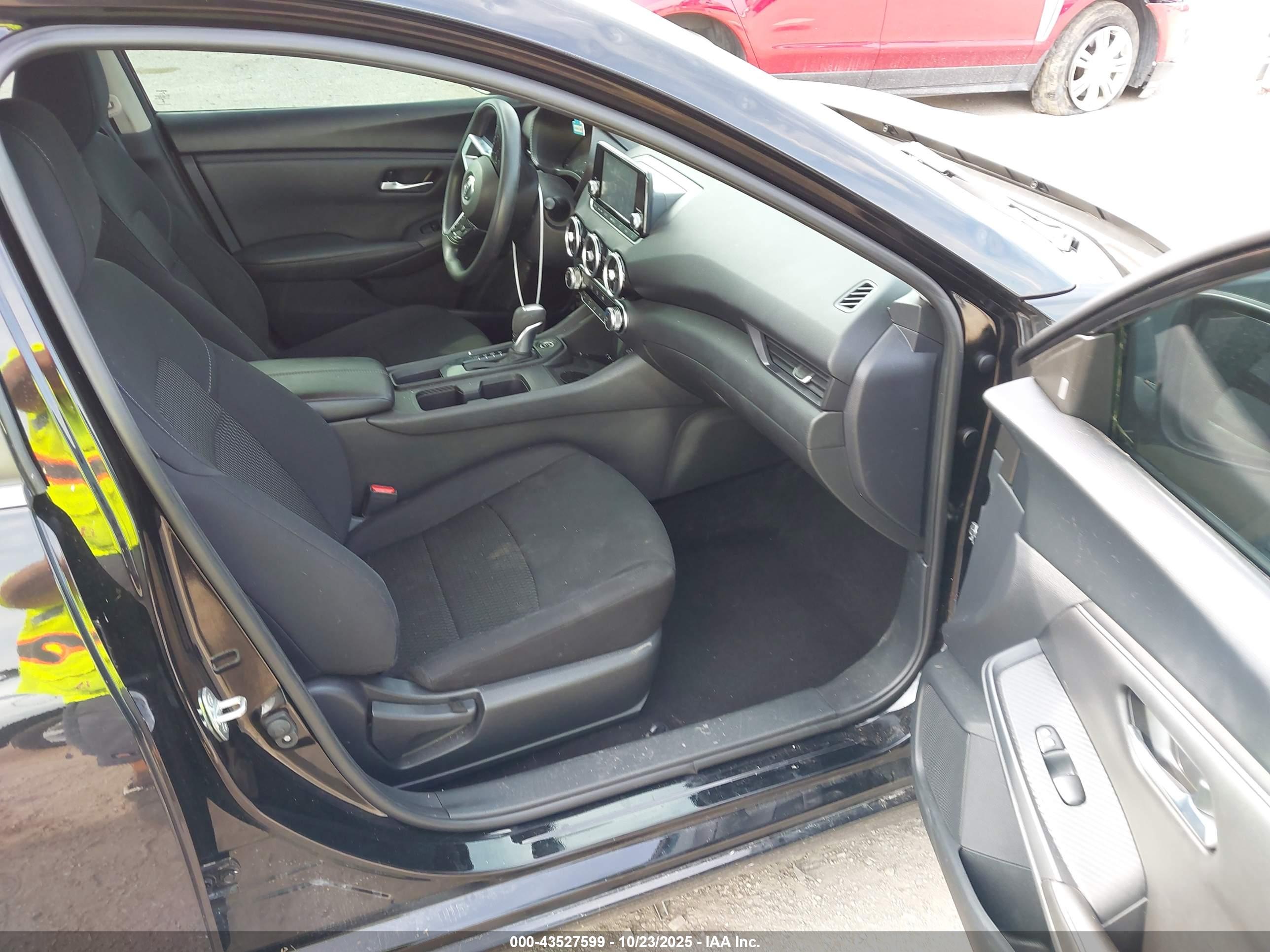 NISSAN SENTRA image 5