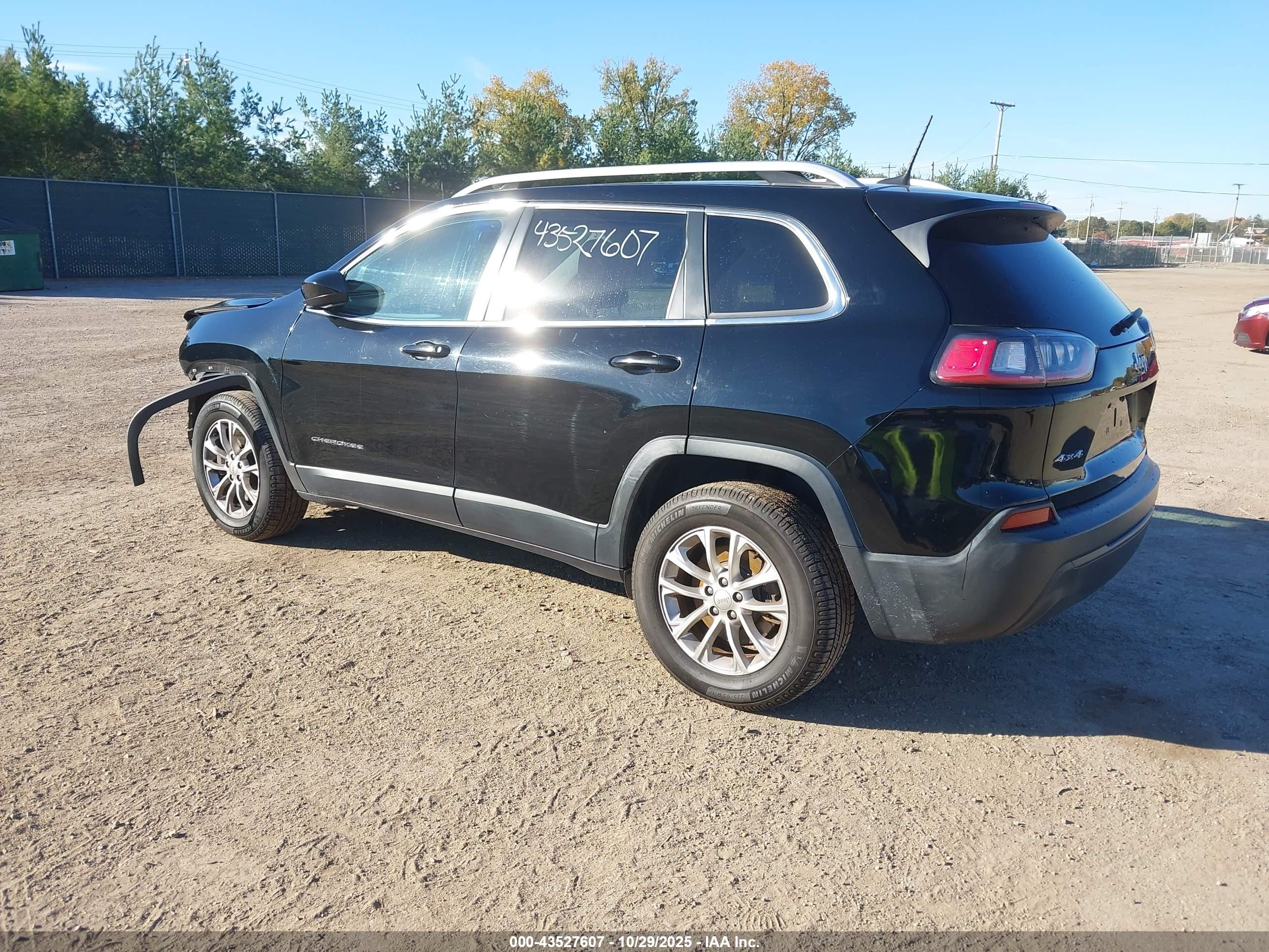 JEEP CHEROKEE image 3