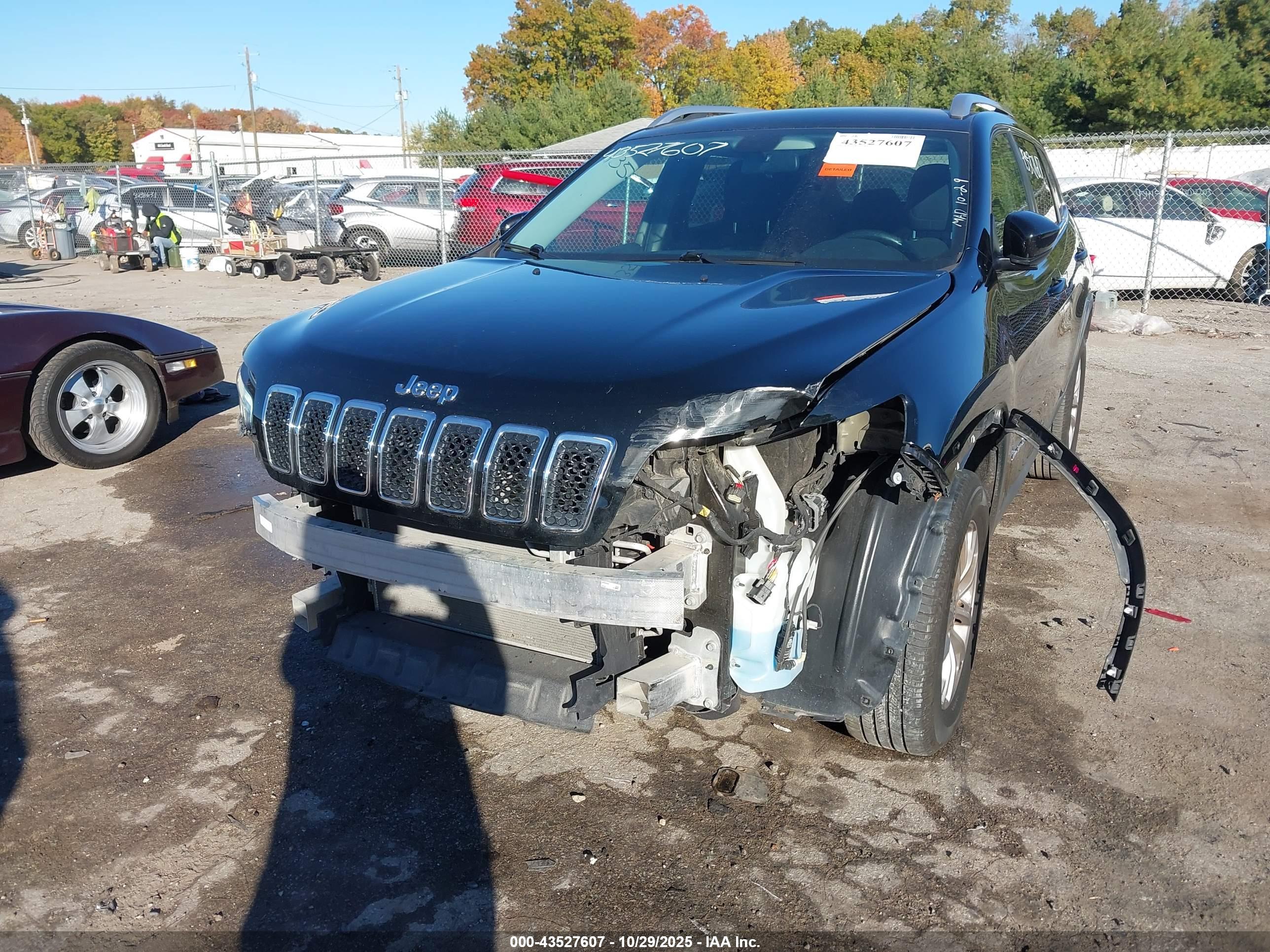 JEEP CHEROKEE image 6