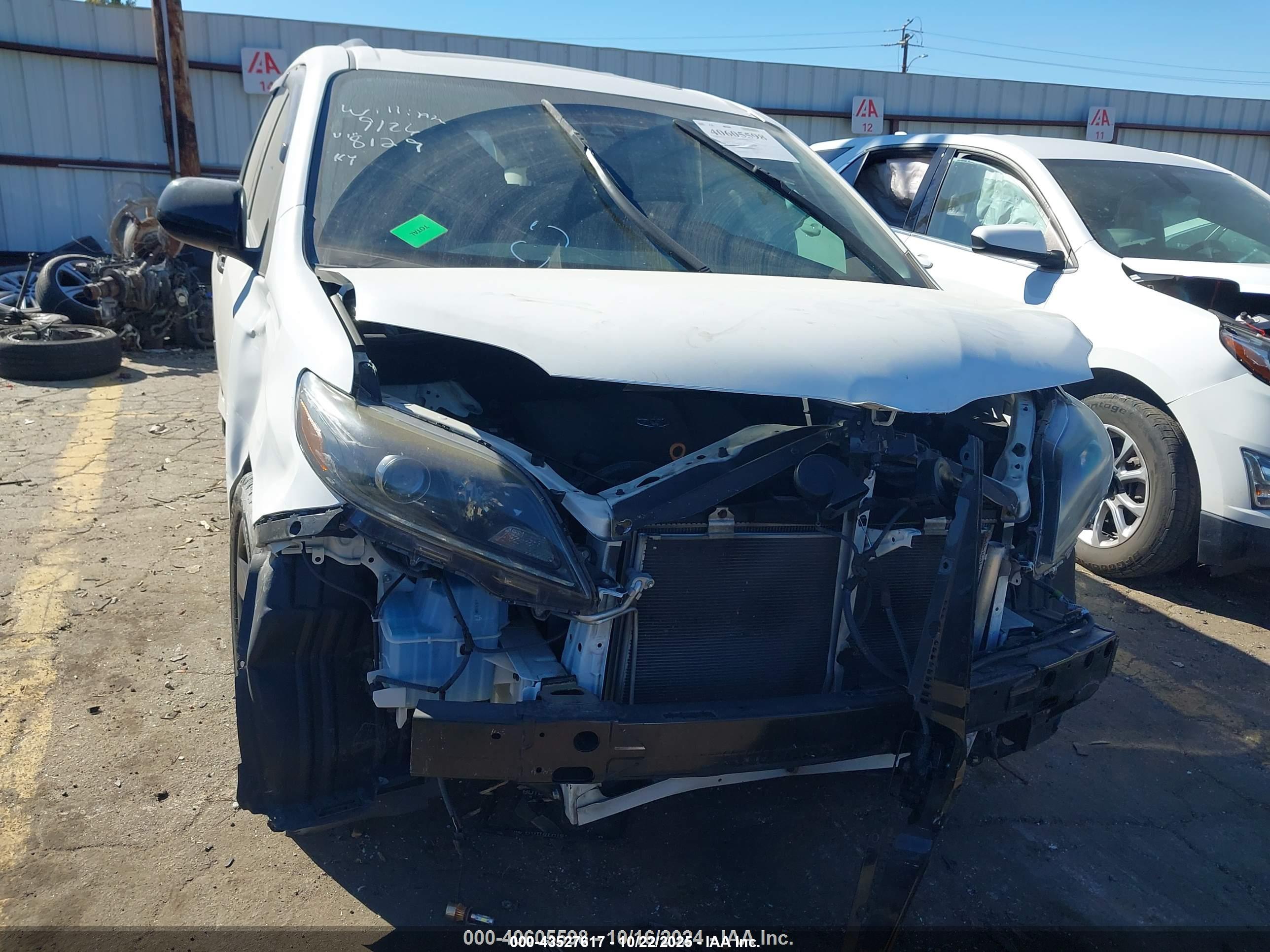 TOYOTA SIENNA image 6