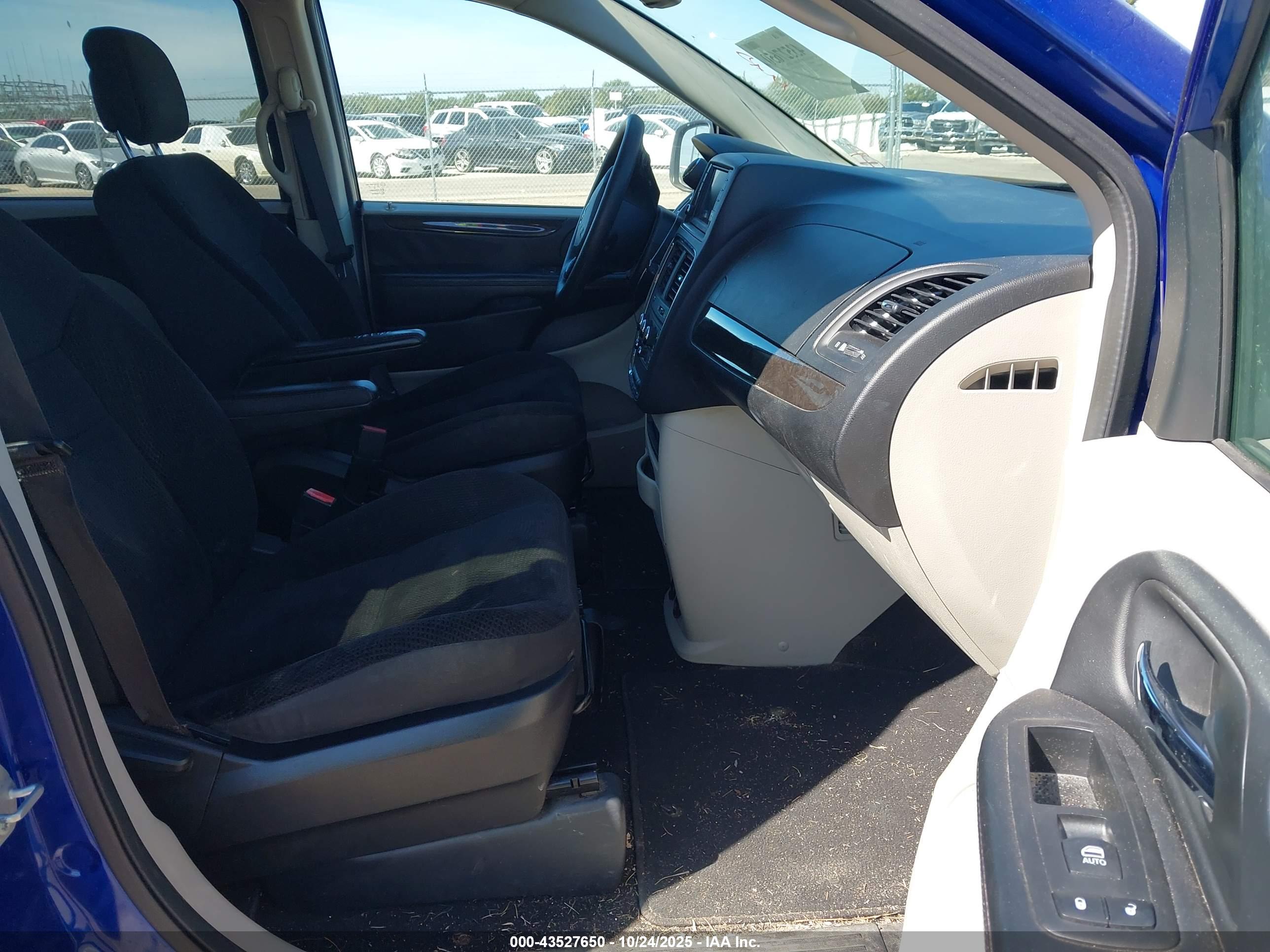 DODGE GRAND image 5