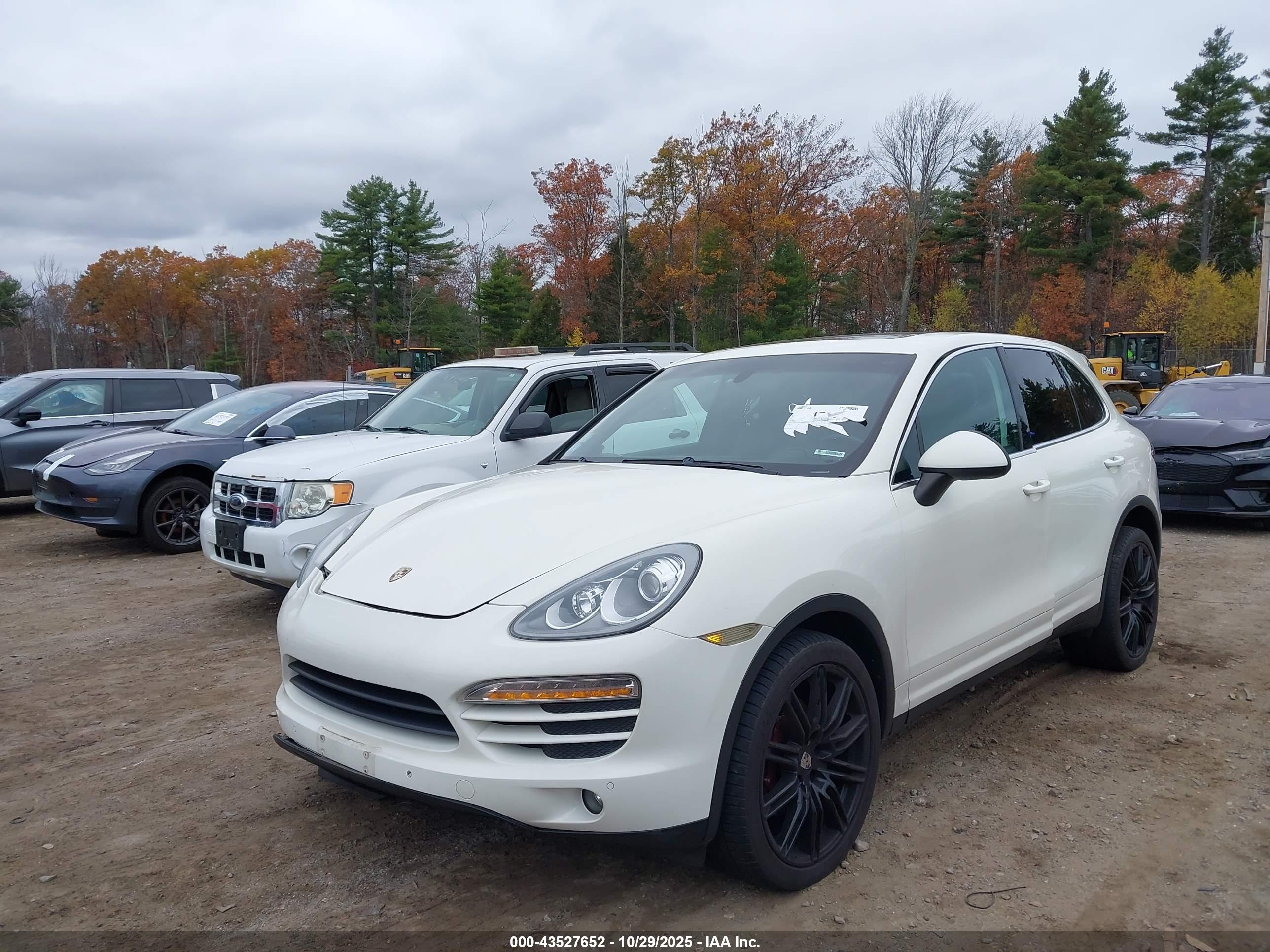 PORSCHE CAYENNE image 2