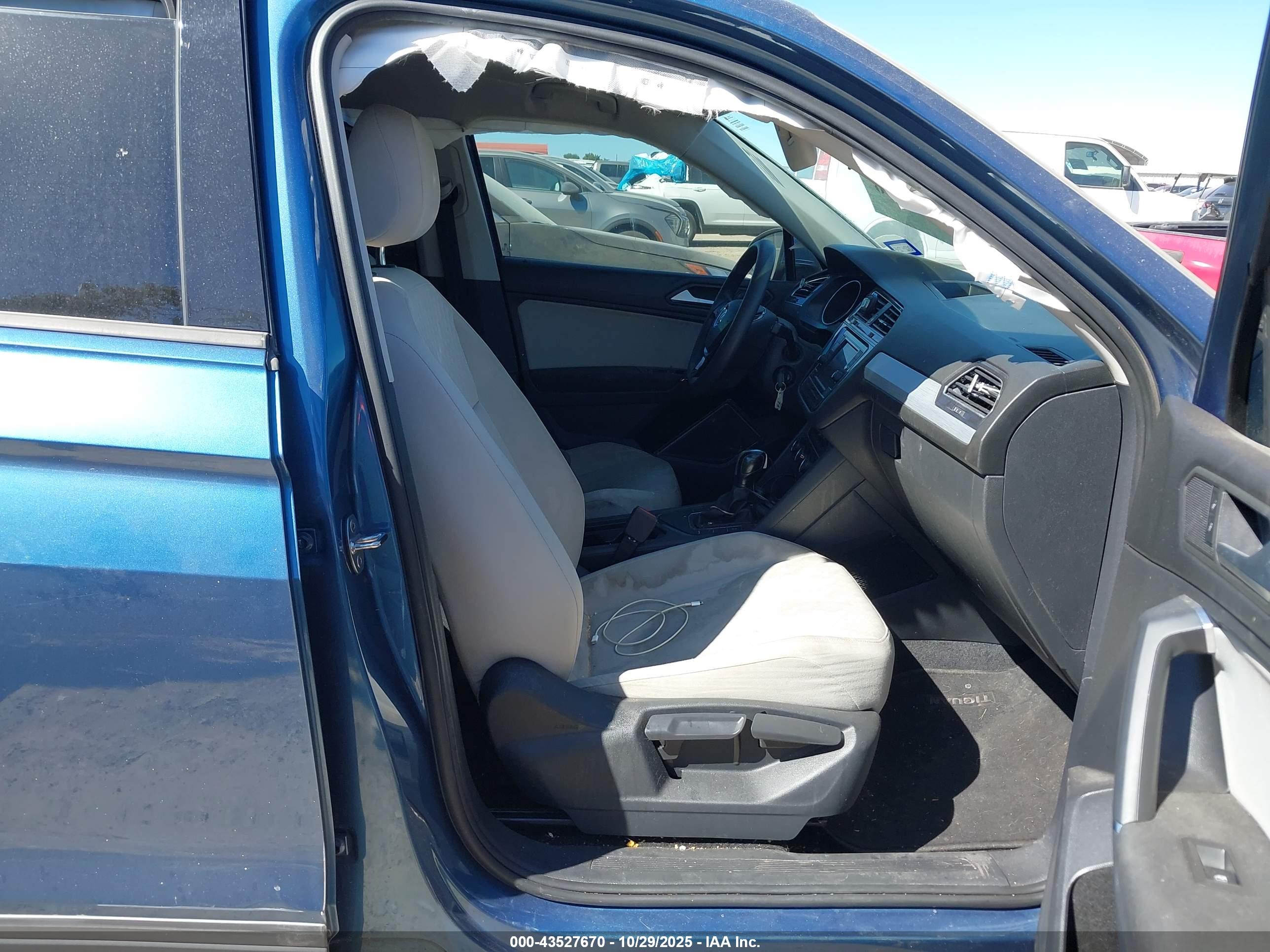 VOLKSWAGEN TIGUAN image 5