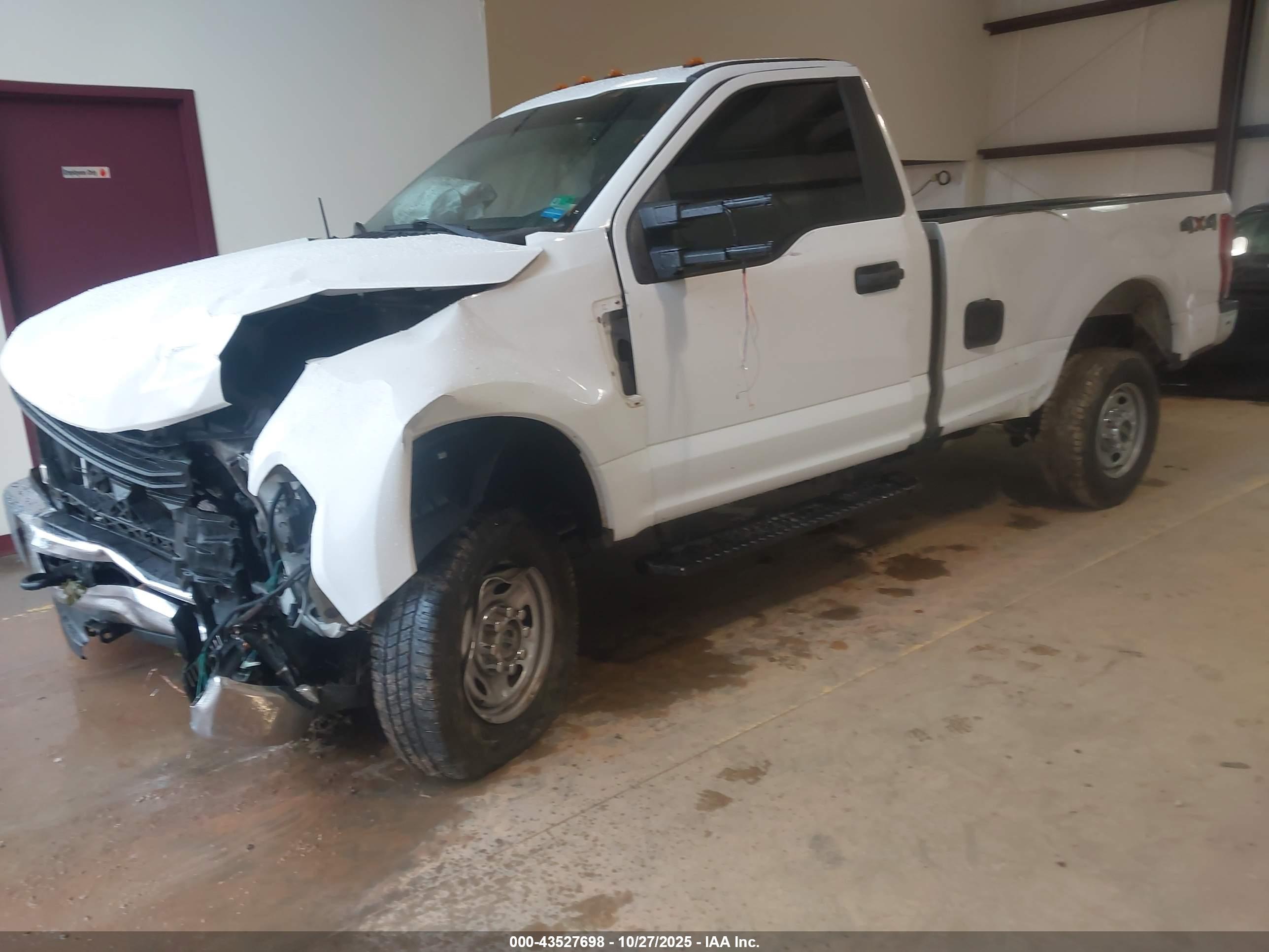 FORD F-250 image 2