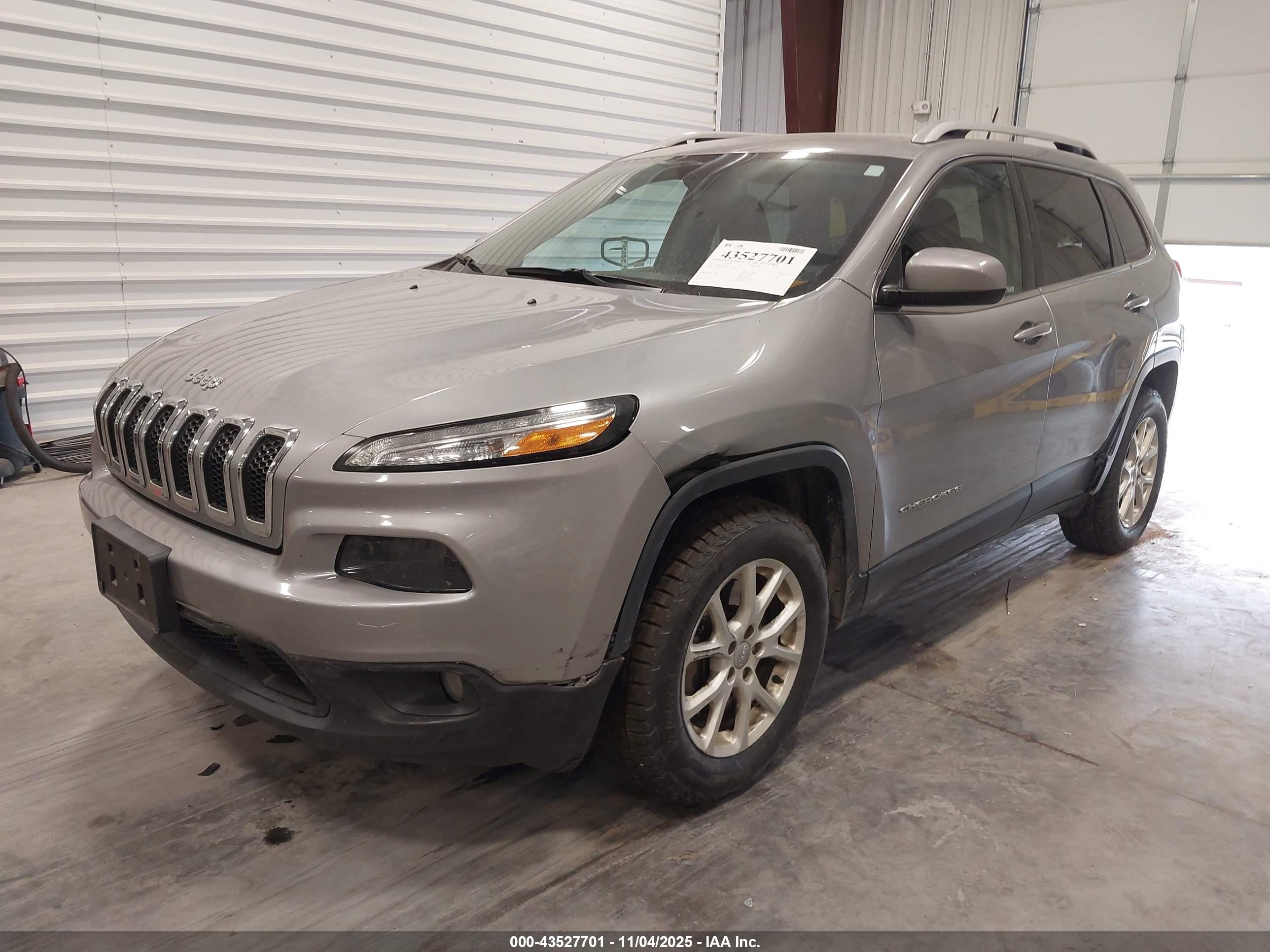 JEEP CHEROKEE image 2