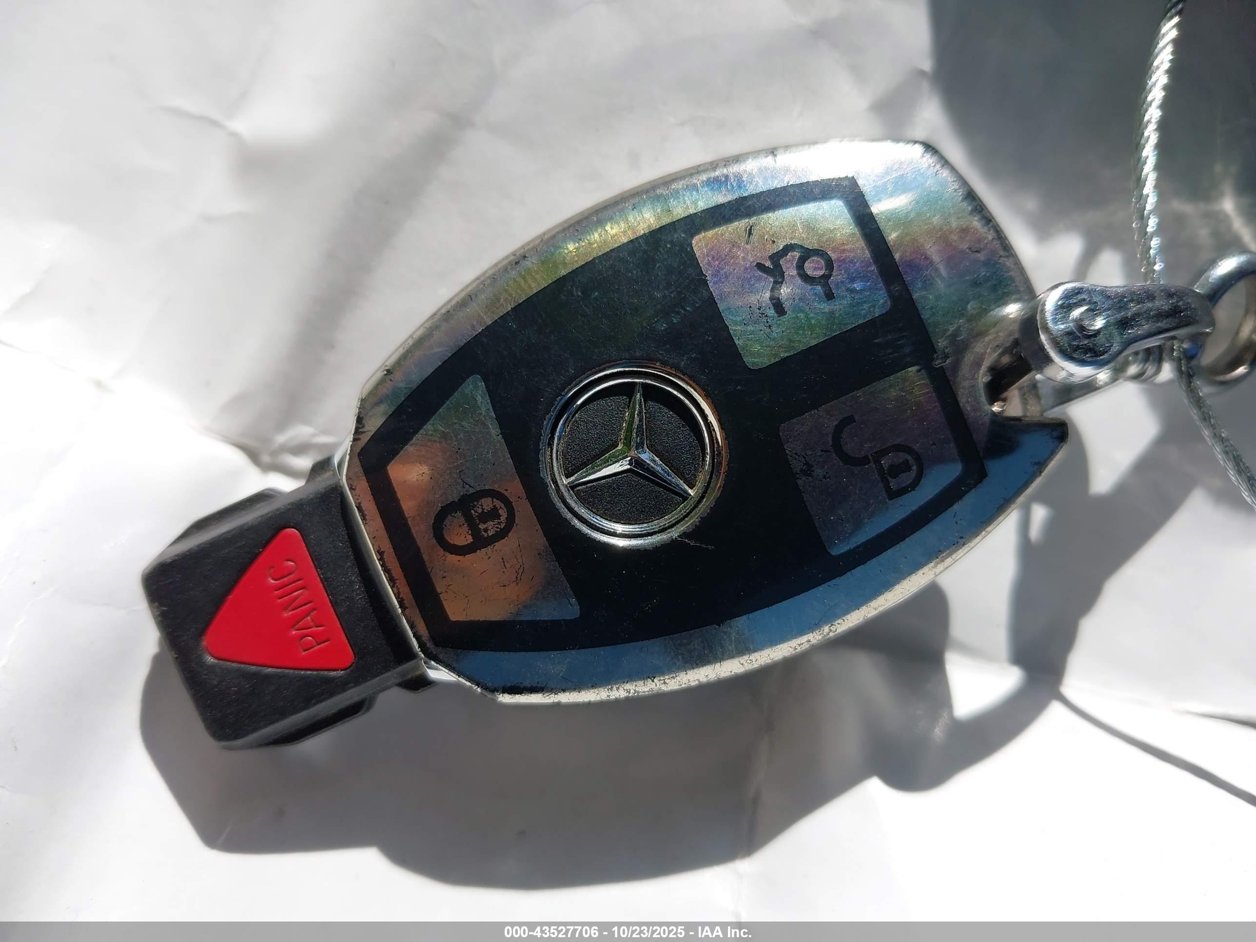 MERCEDES-BENZ C image 11