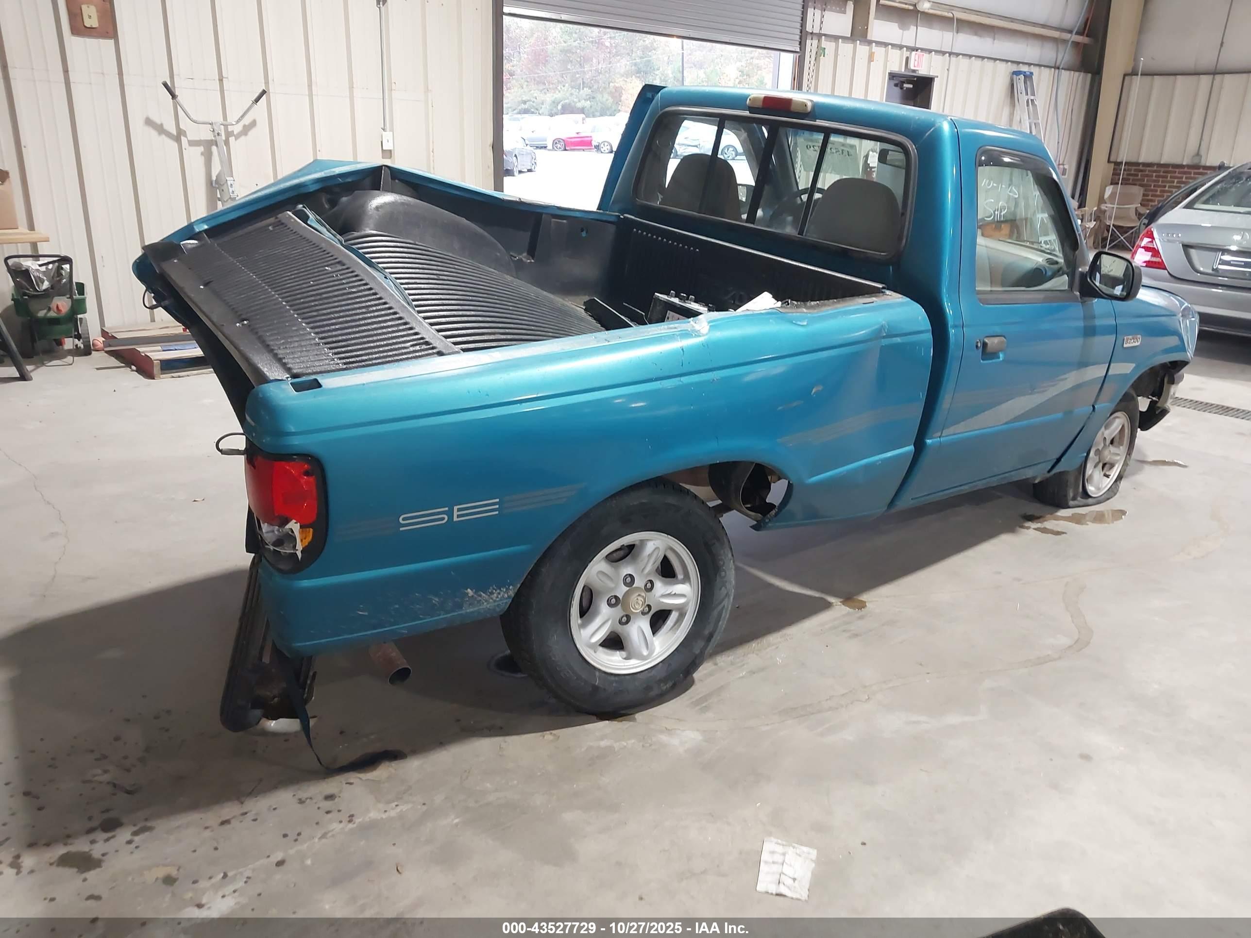 MAZDA B2300 image 4