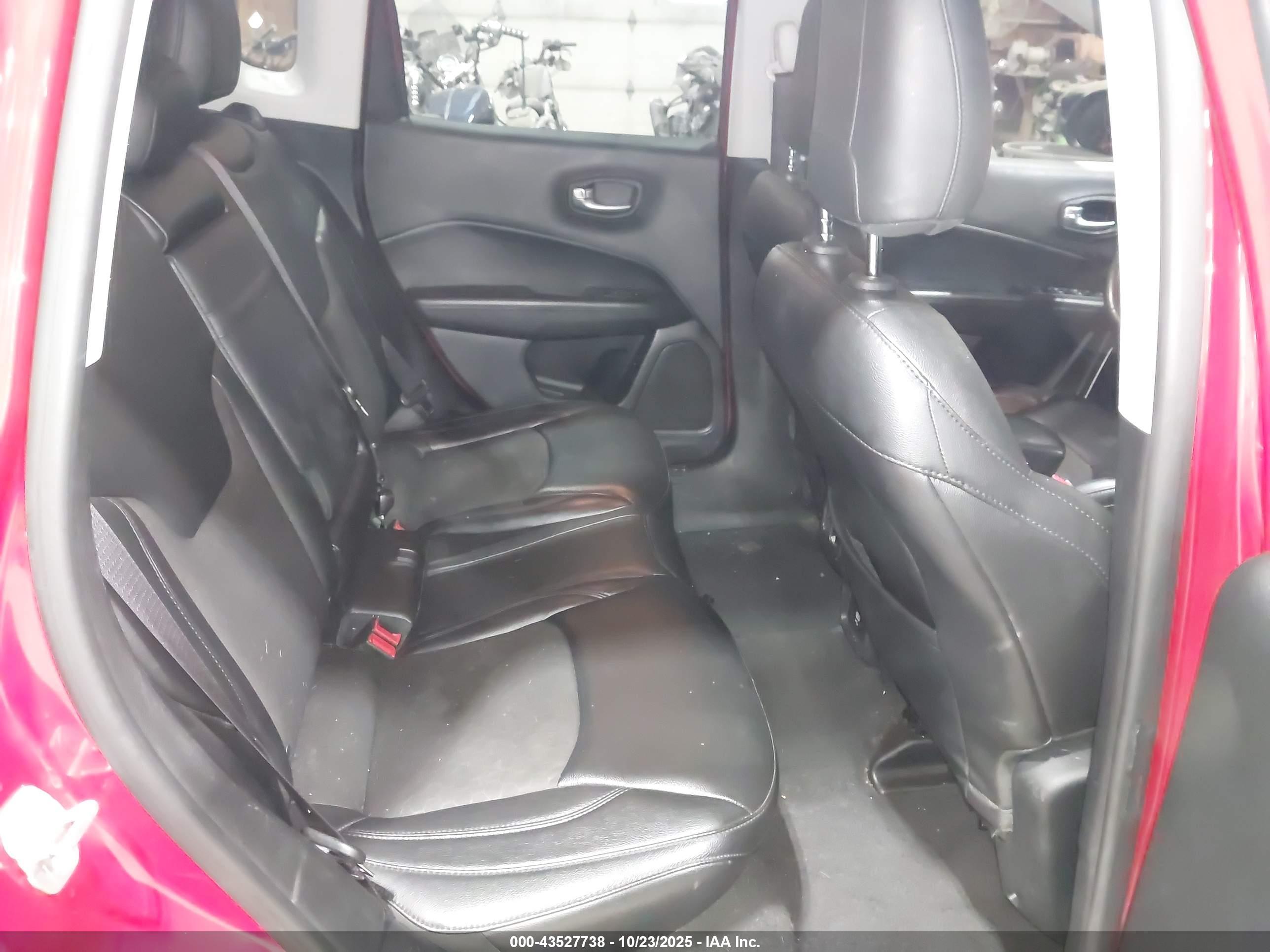 JEEP COMPASS image 8