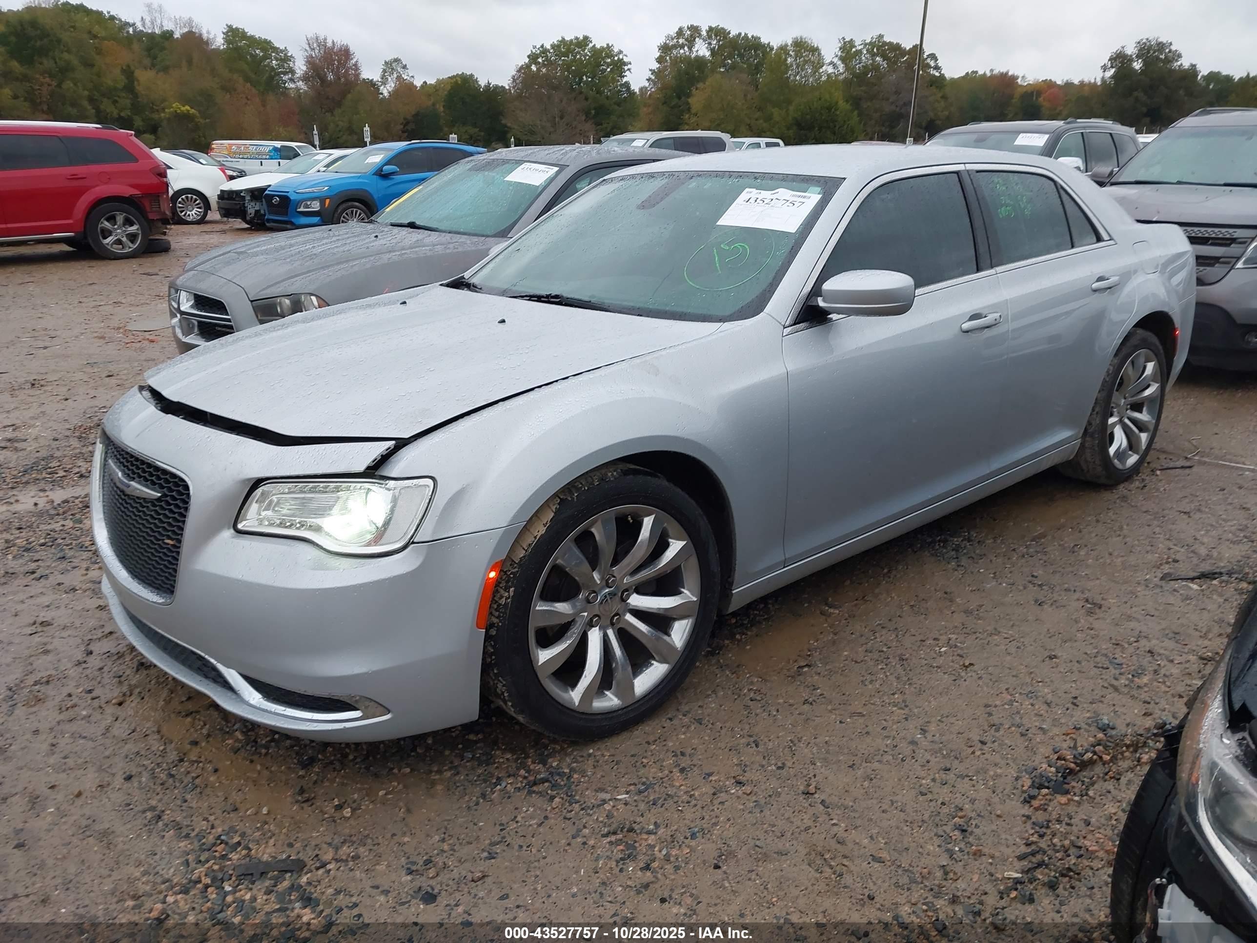 CHRYSLER 300 image 2