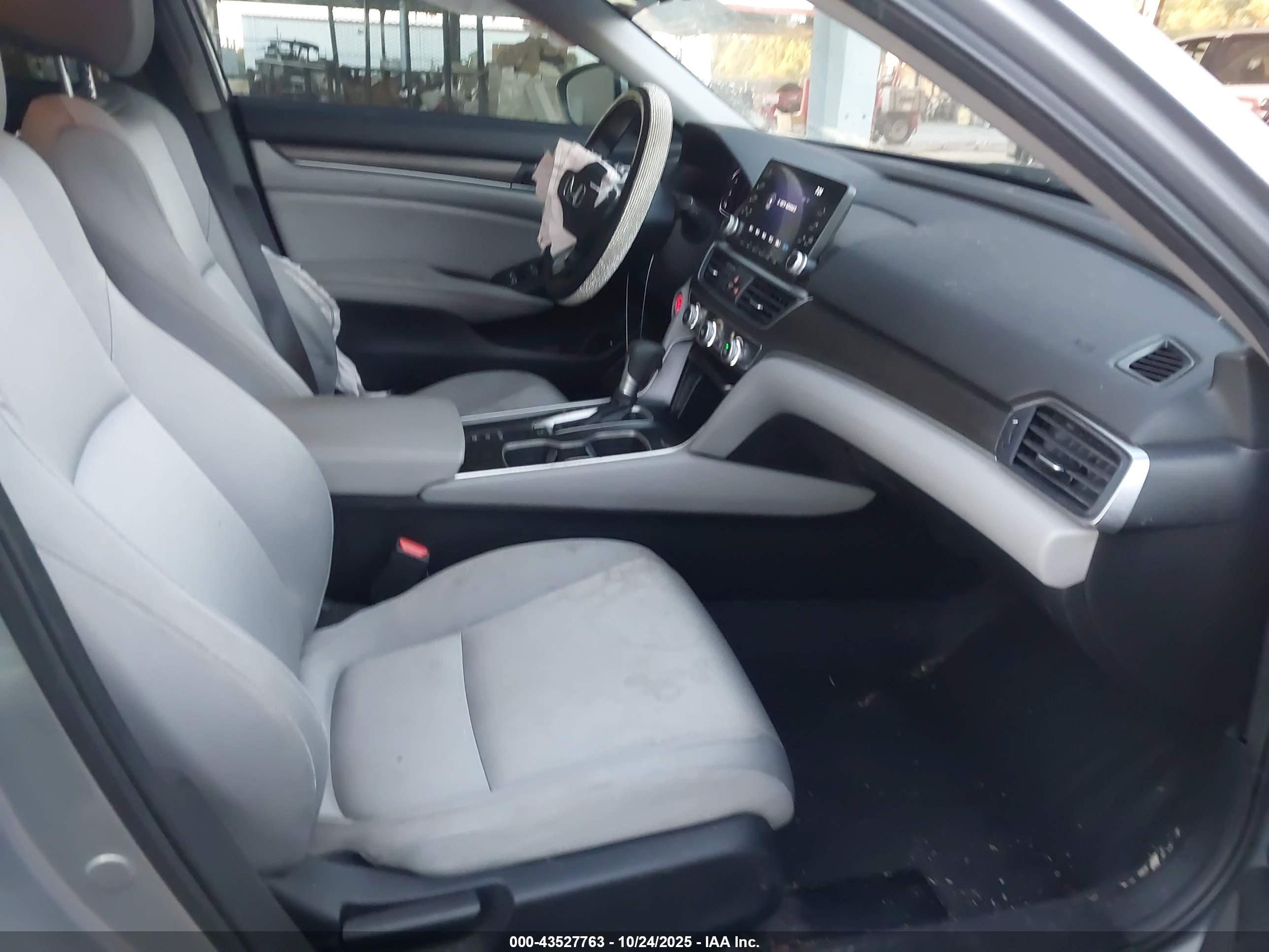 HONDA ACCORD image 5