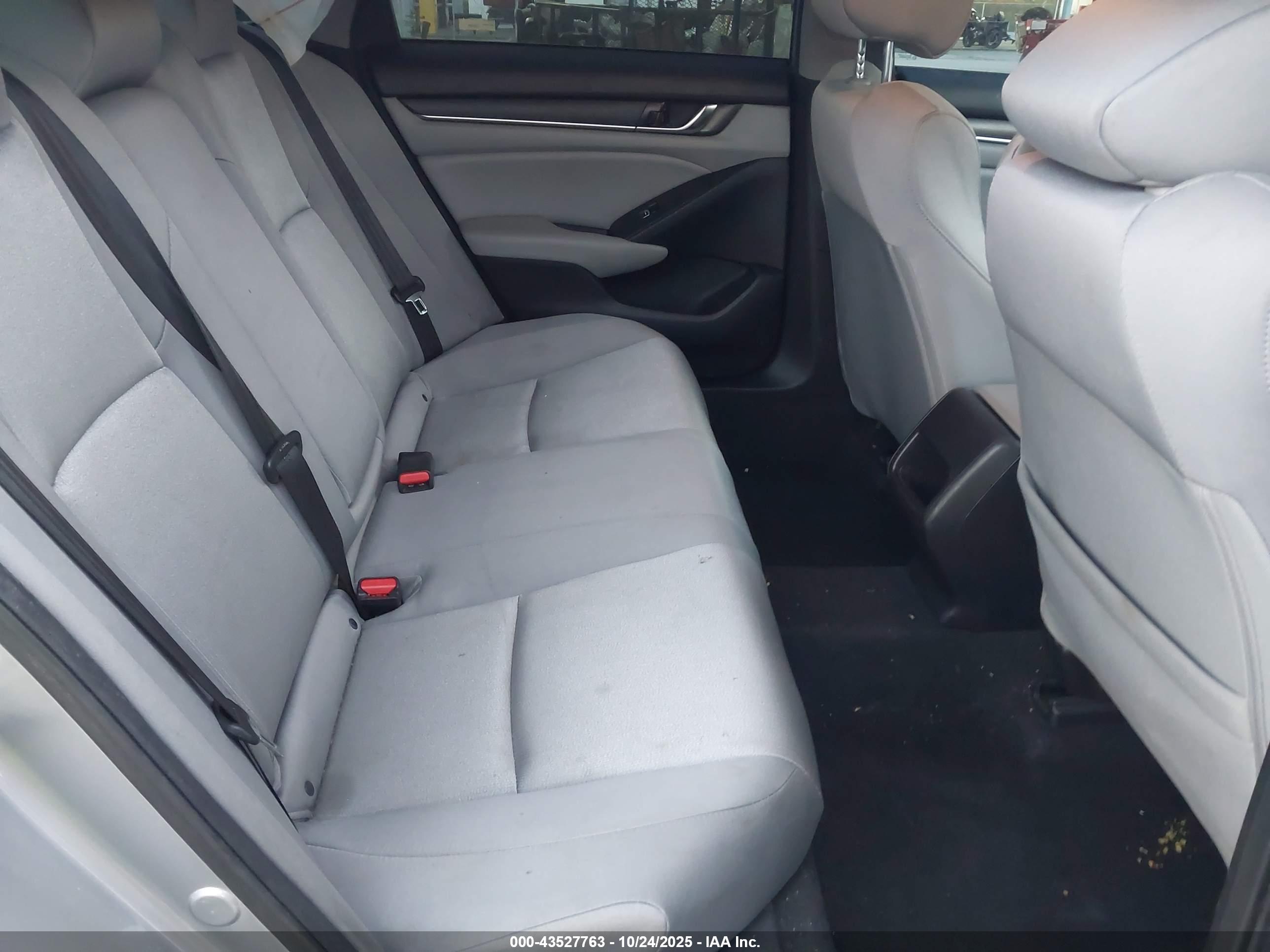HONDA ACCORD image 8