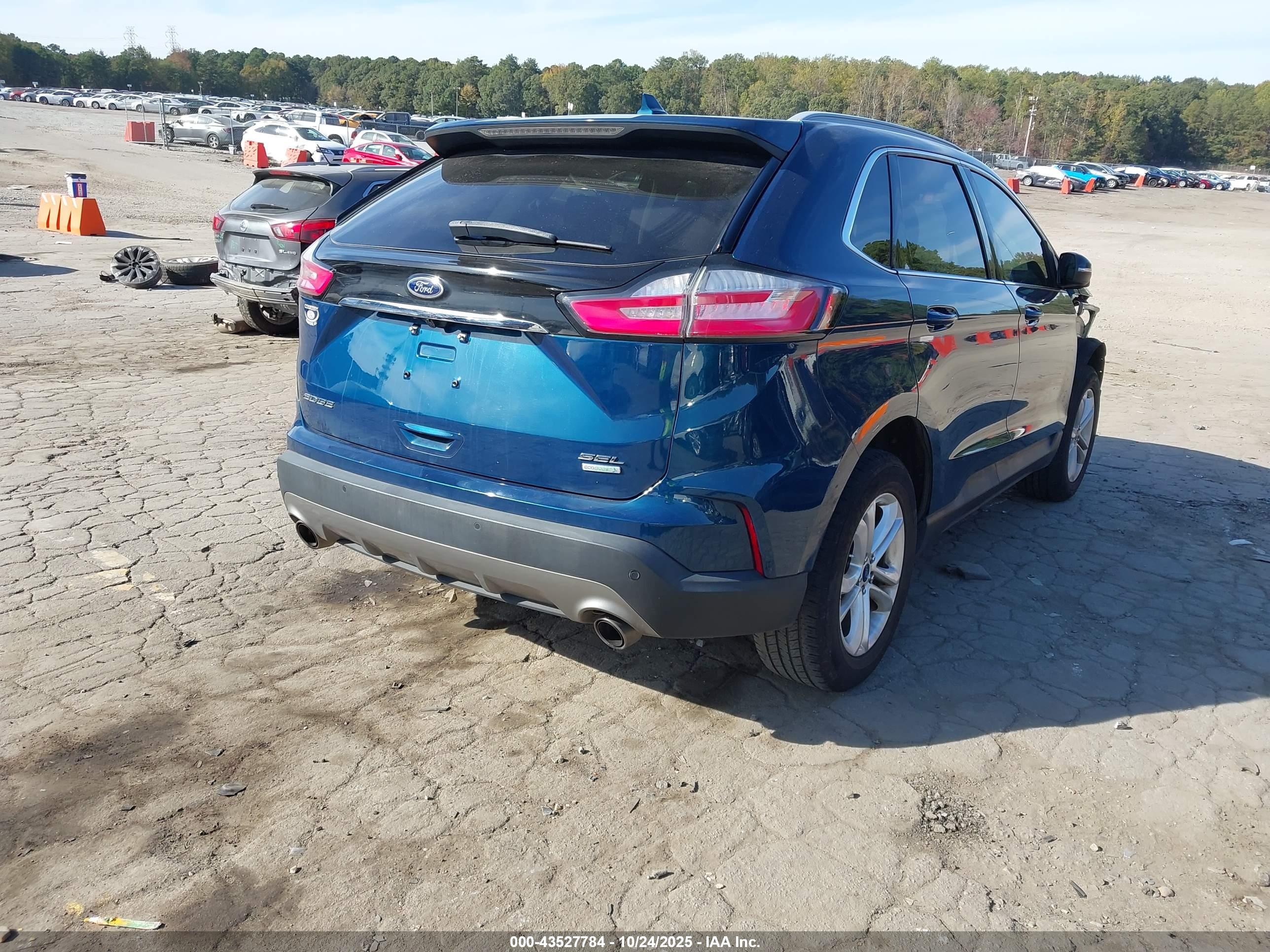 FORD EDGE image 4