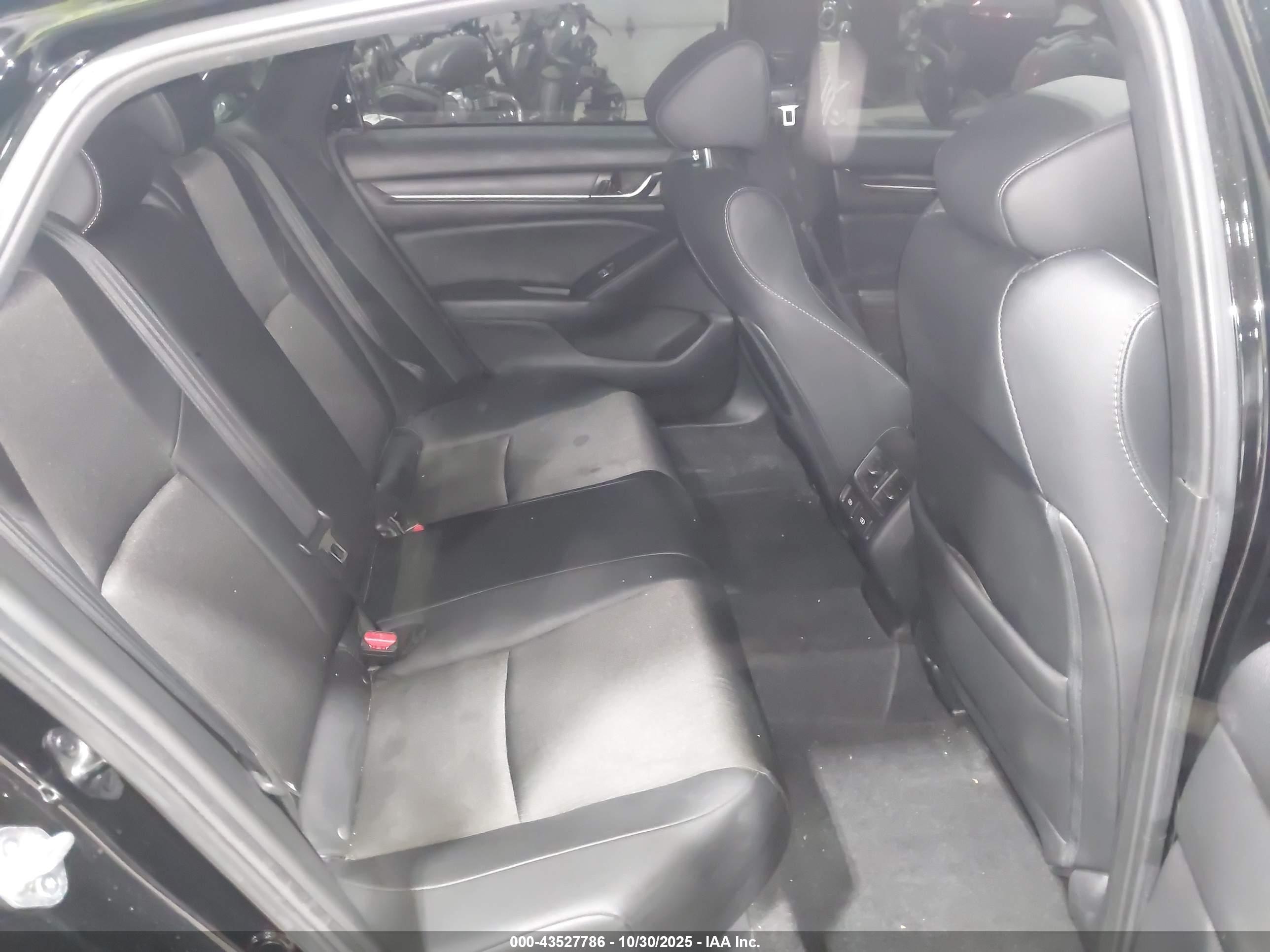 HONDA ACCORD image 8