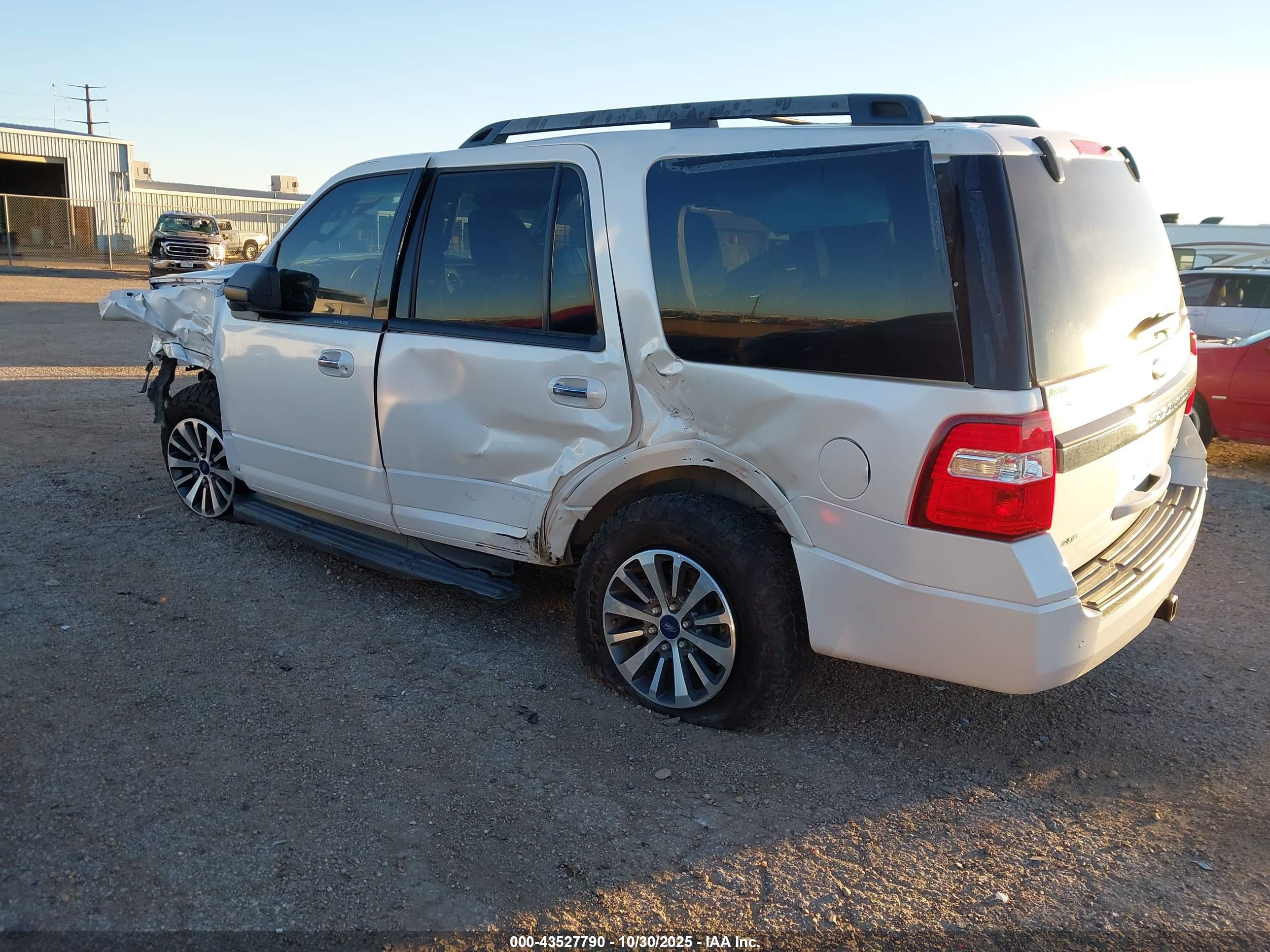 FORD EXPEDITION image 3