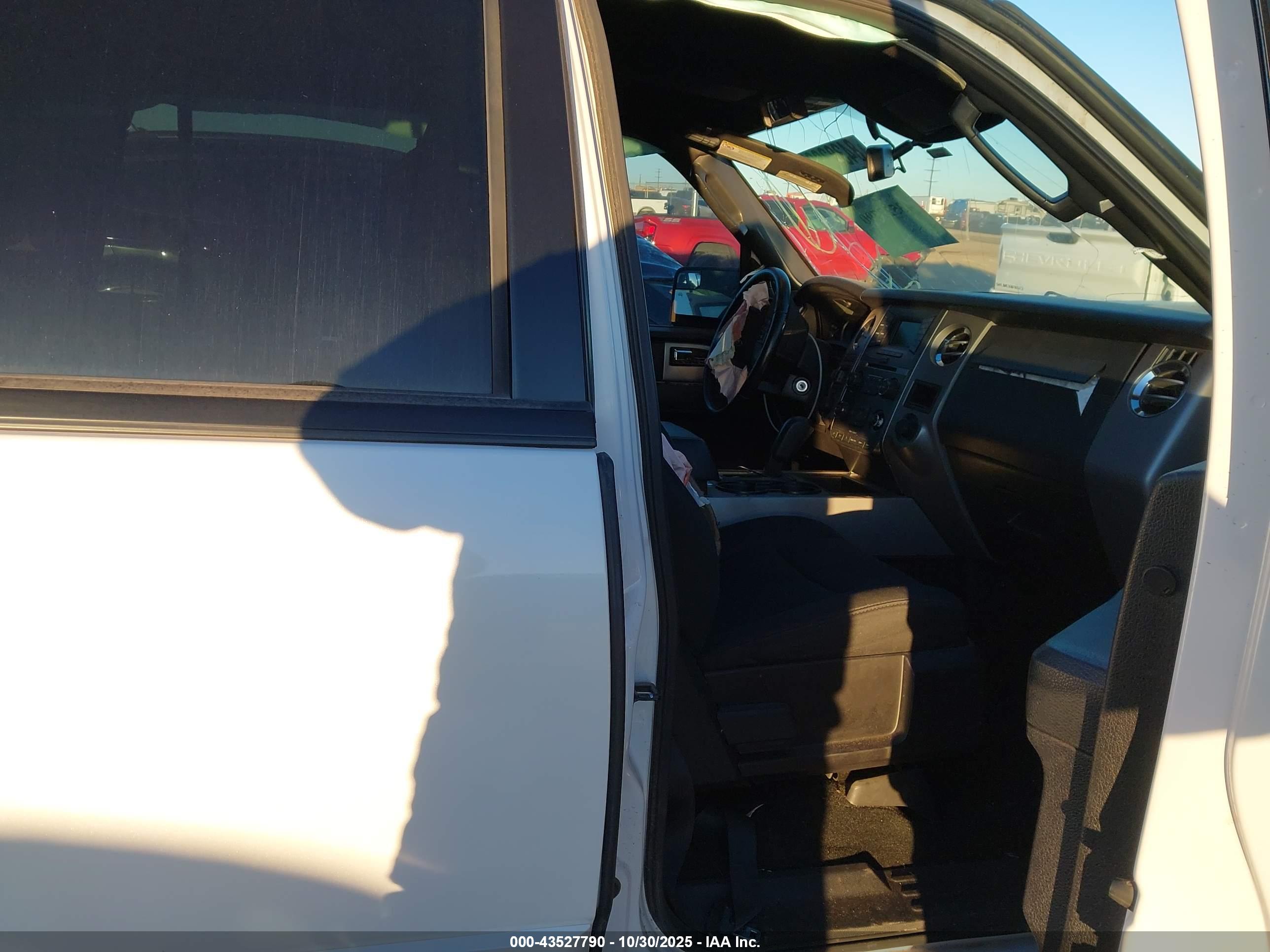 FORD EXPEDITION image 5