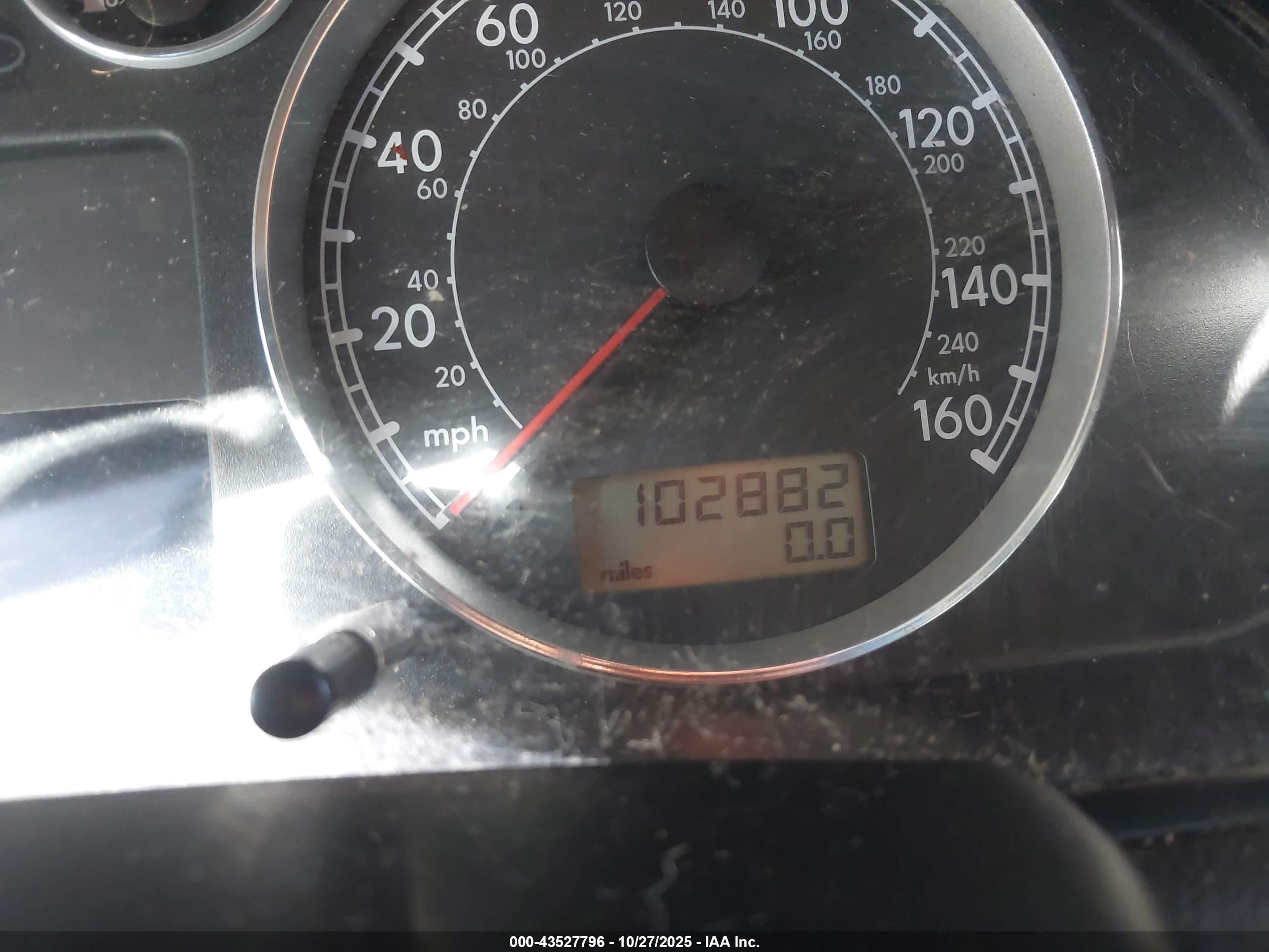VOLKSWAGEN PASSAT image 7