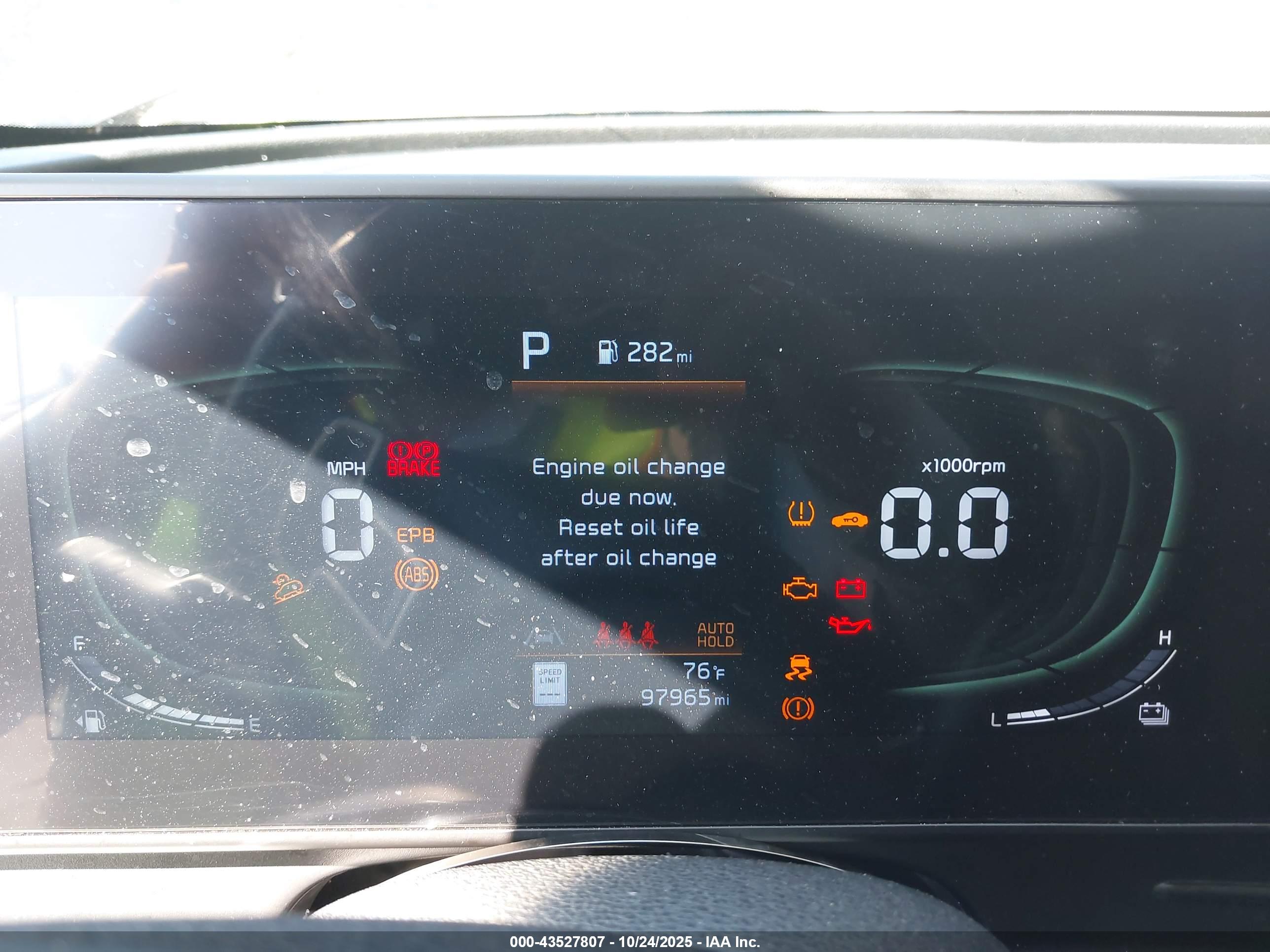 KIA SPORTAGE image 7