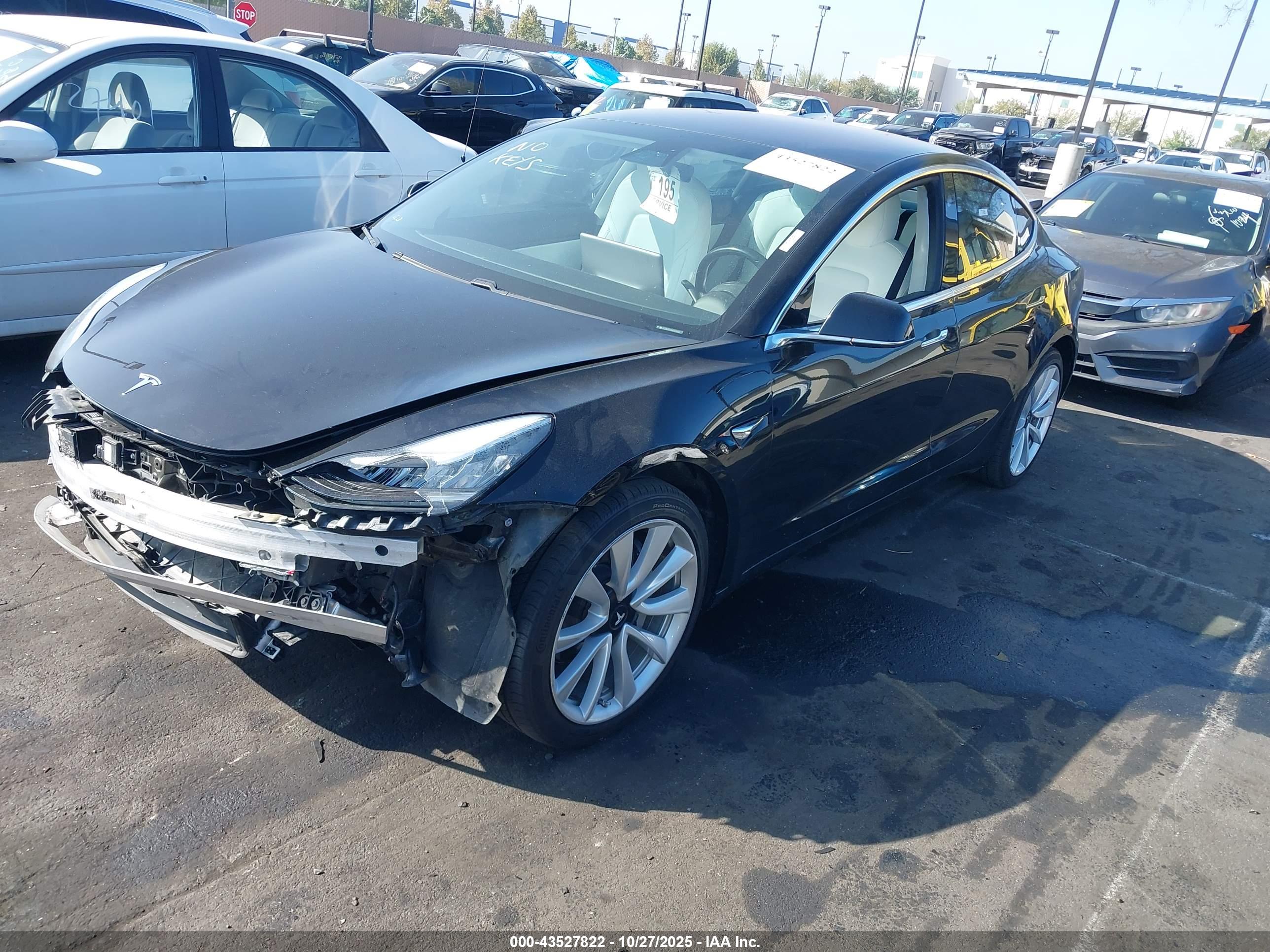 TESLA MODEL image 2