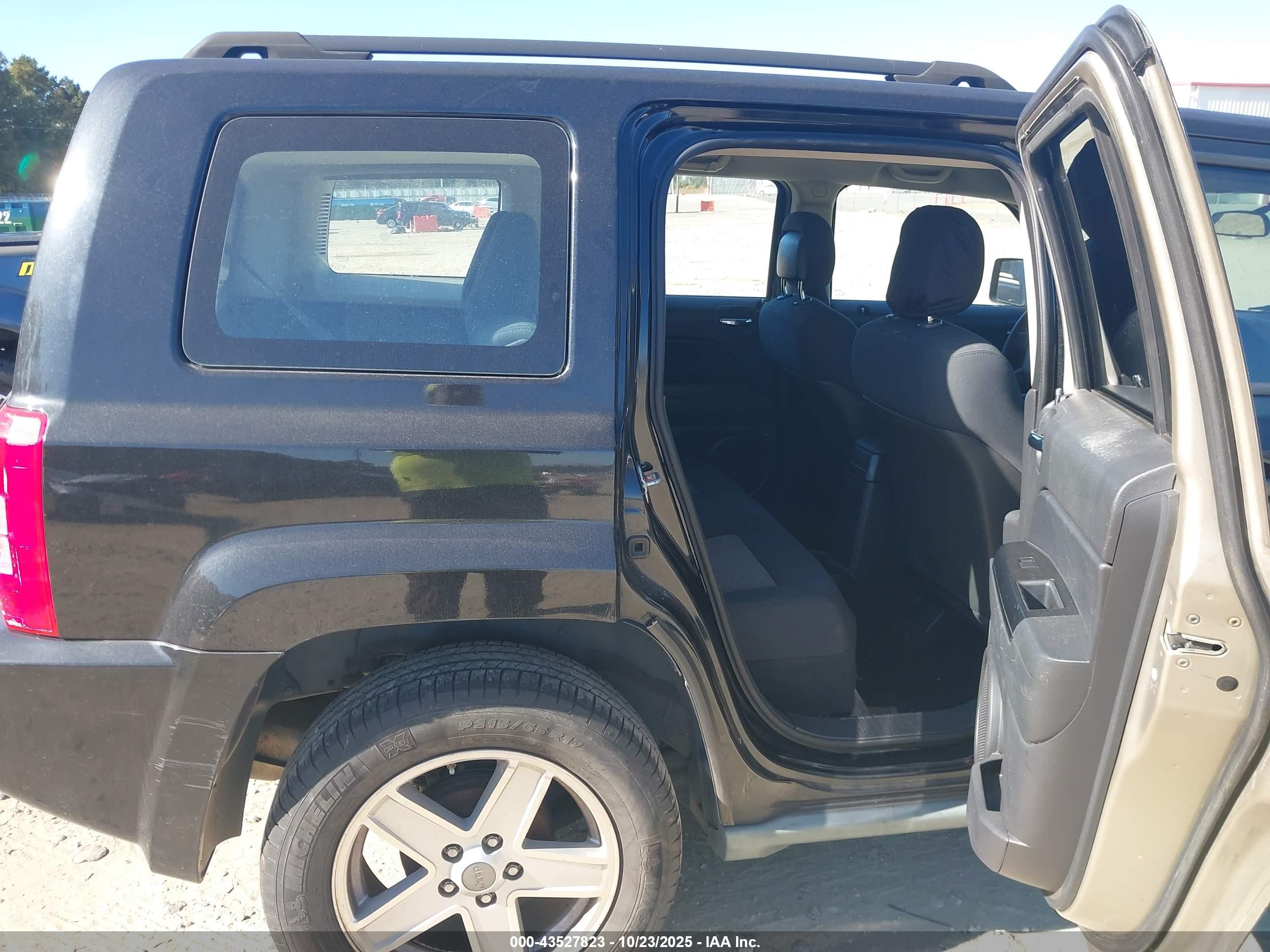 JEEP PATRIOT image 8
