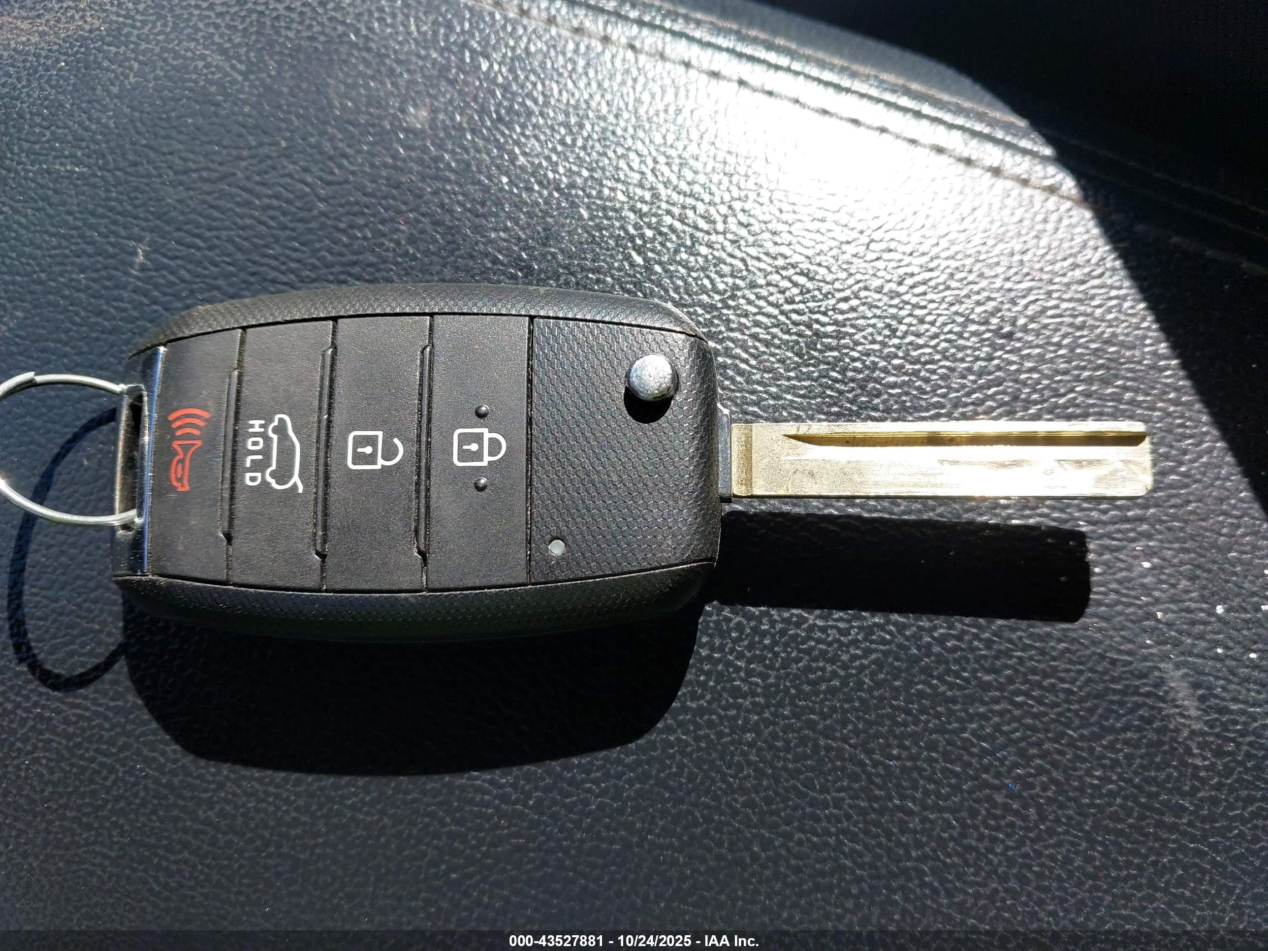 KIA SORENTO image 11