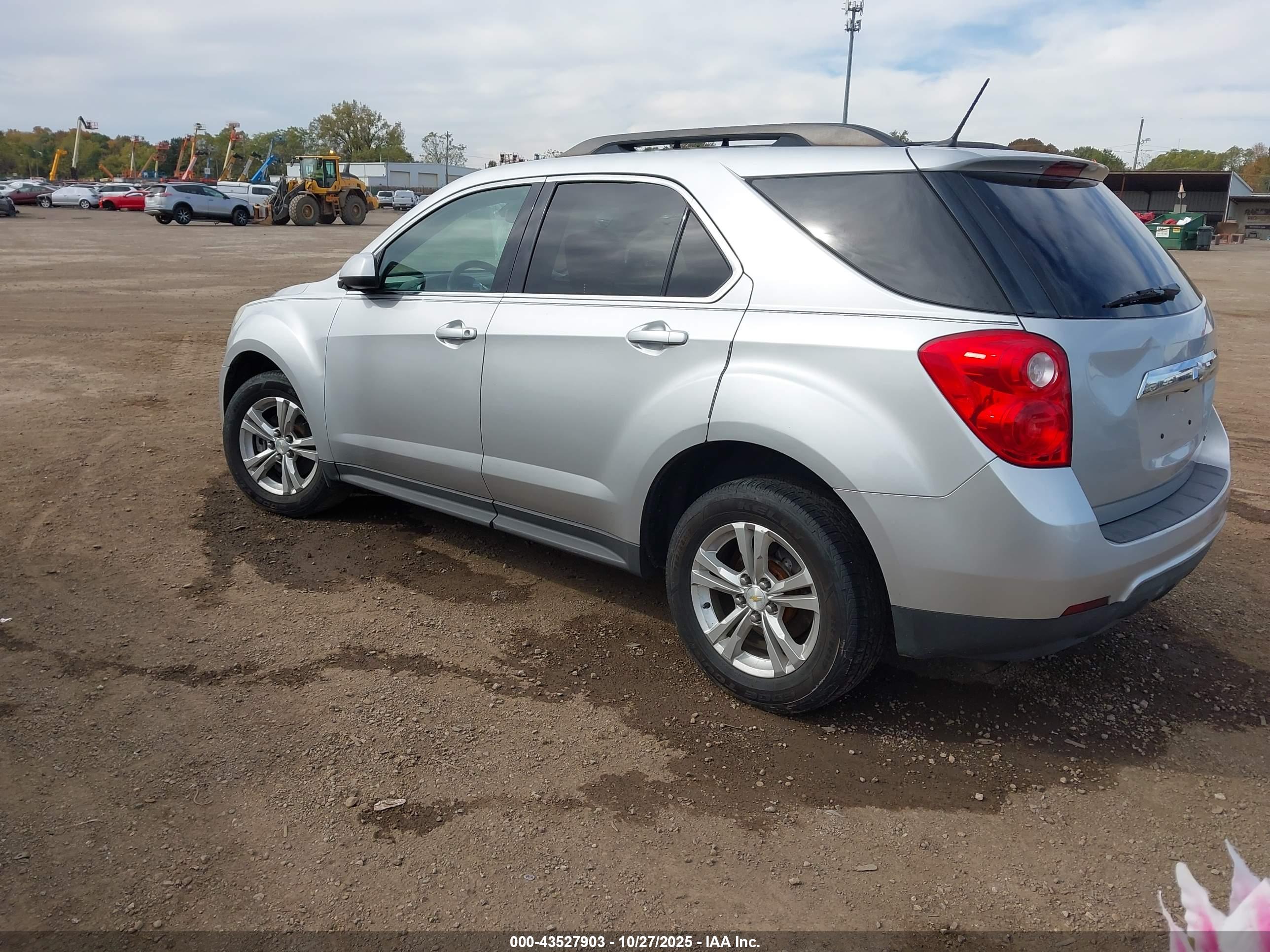 CHEVROLET EQUINOX image 3