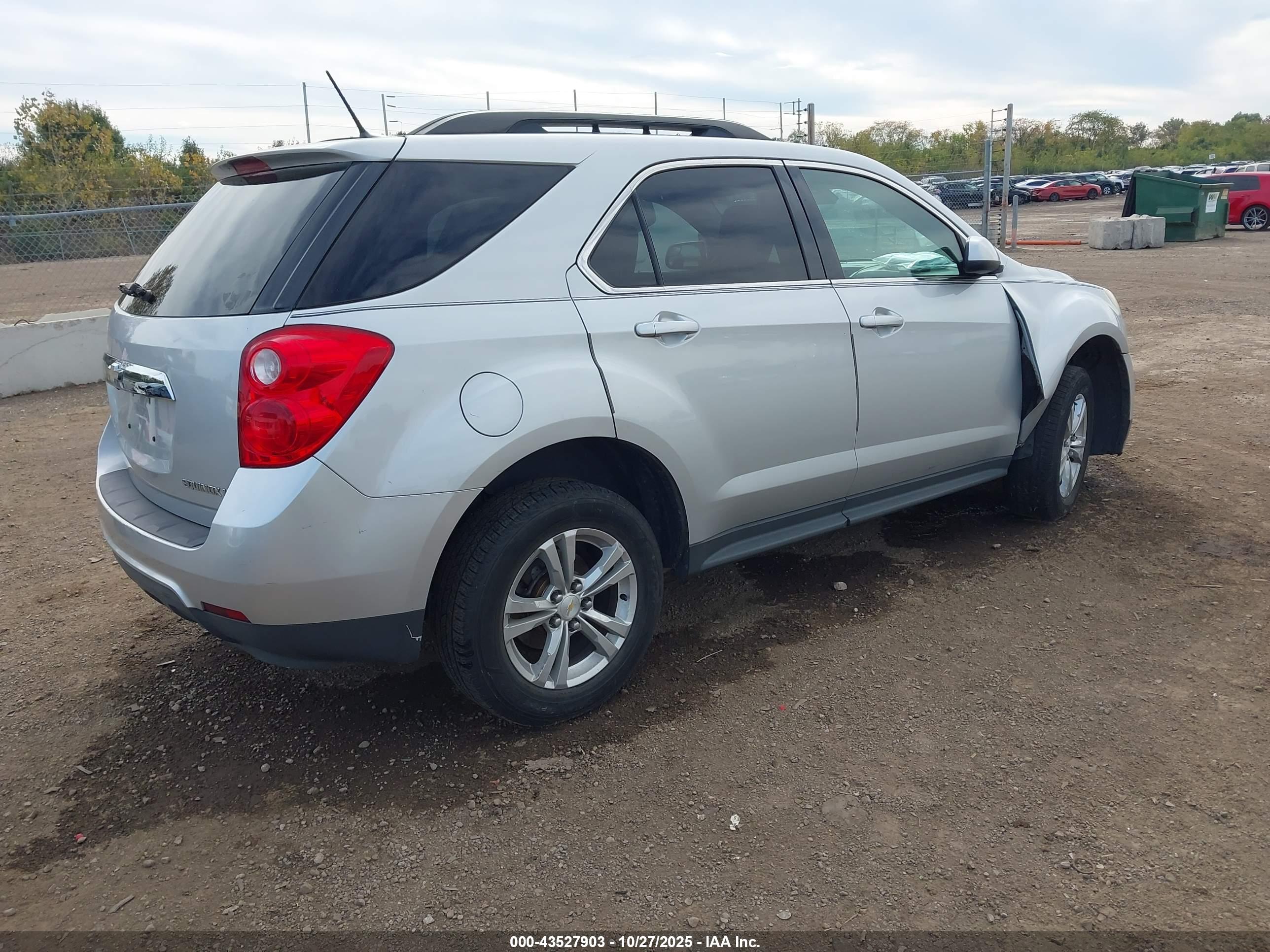 CHEVROLET EQUINOX image 4
