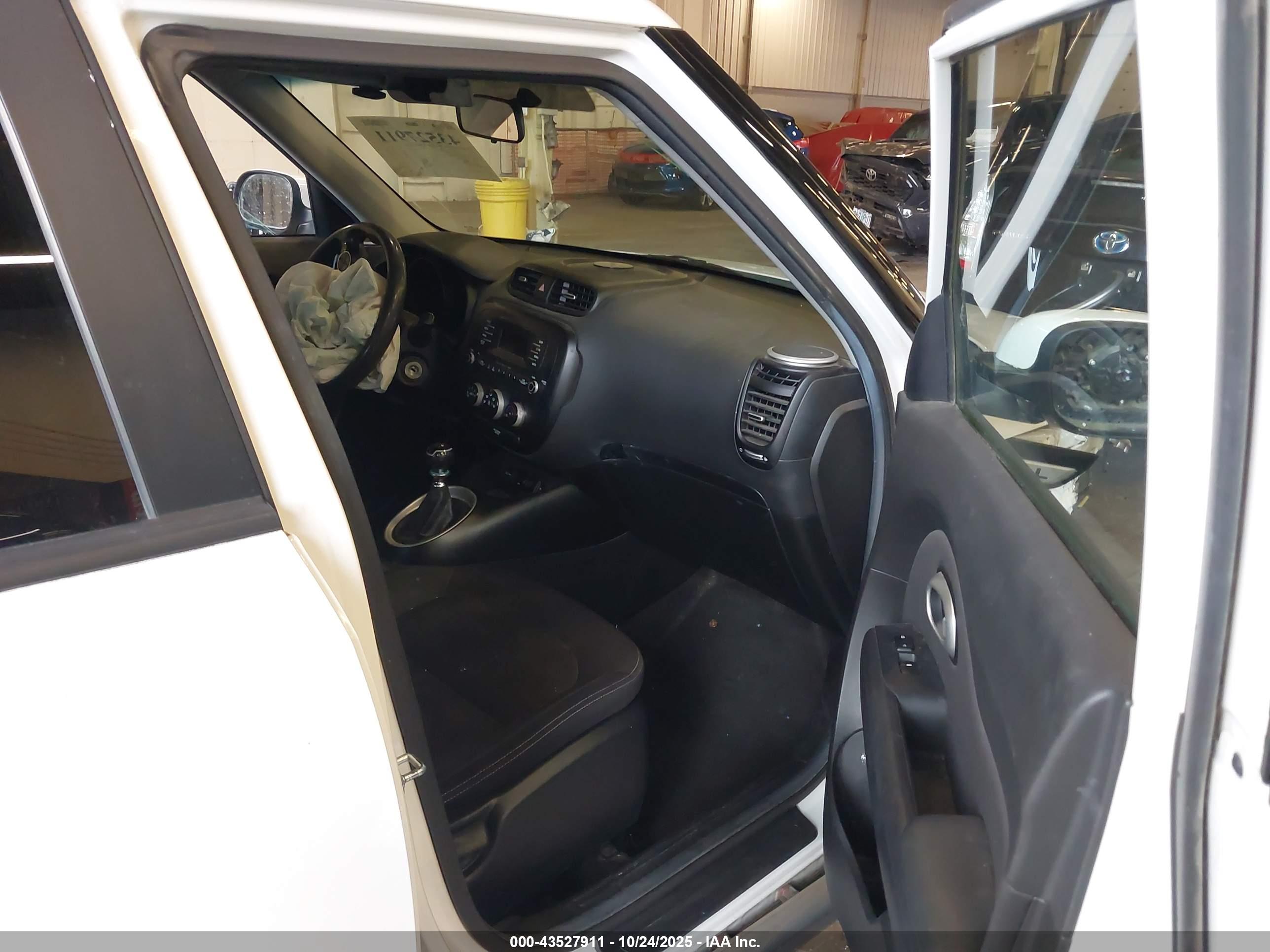 KIA SOUL image 5