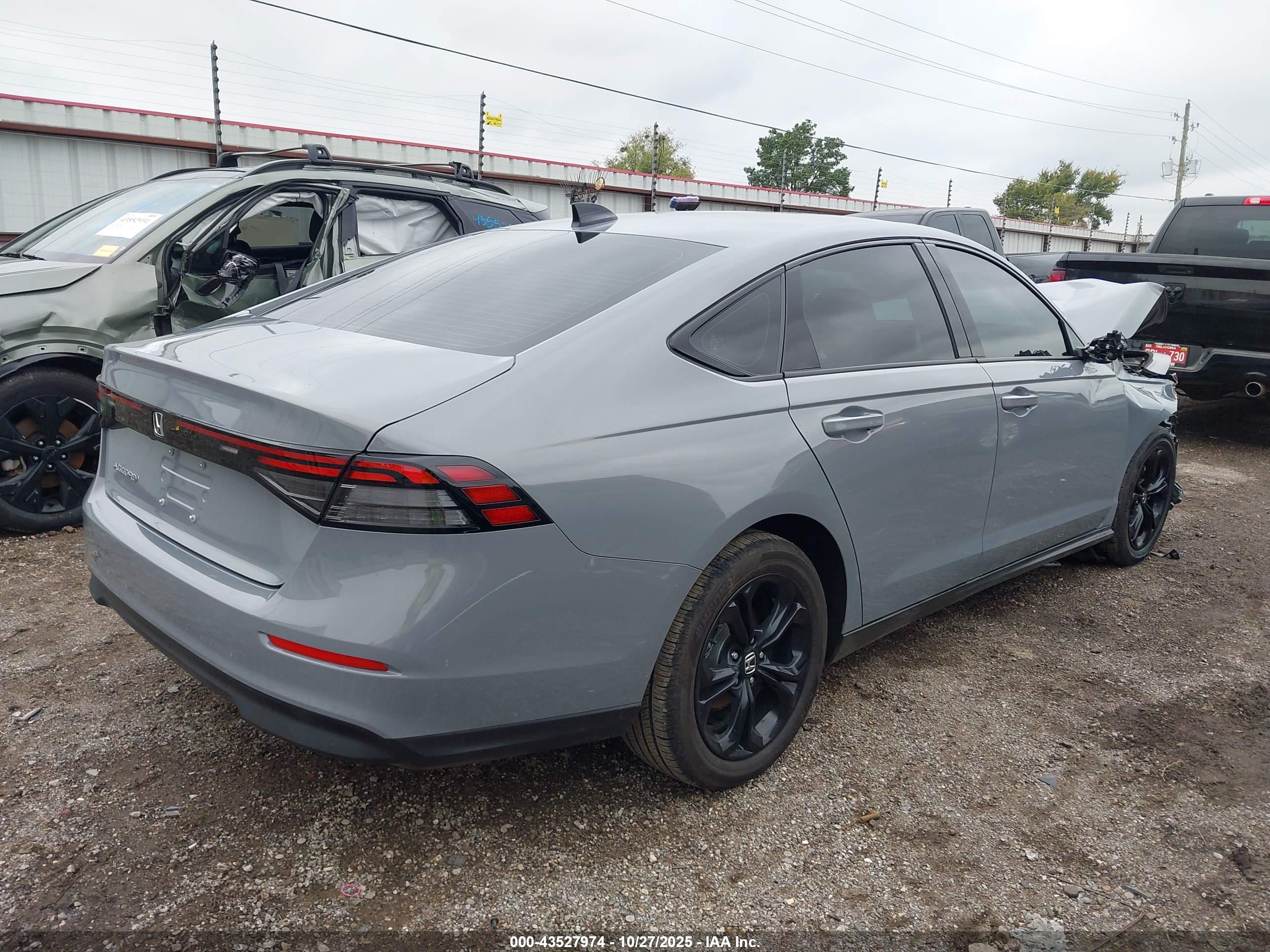 HONDA ACCORD image 4